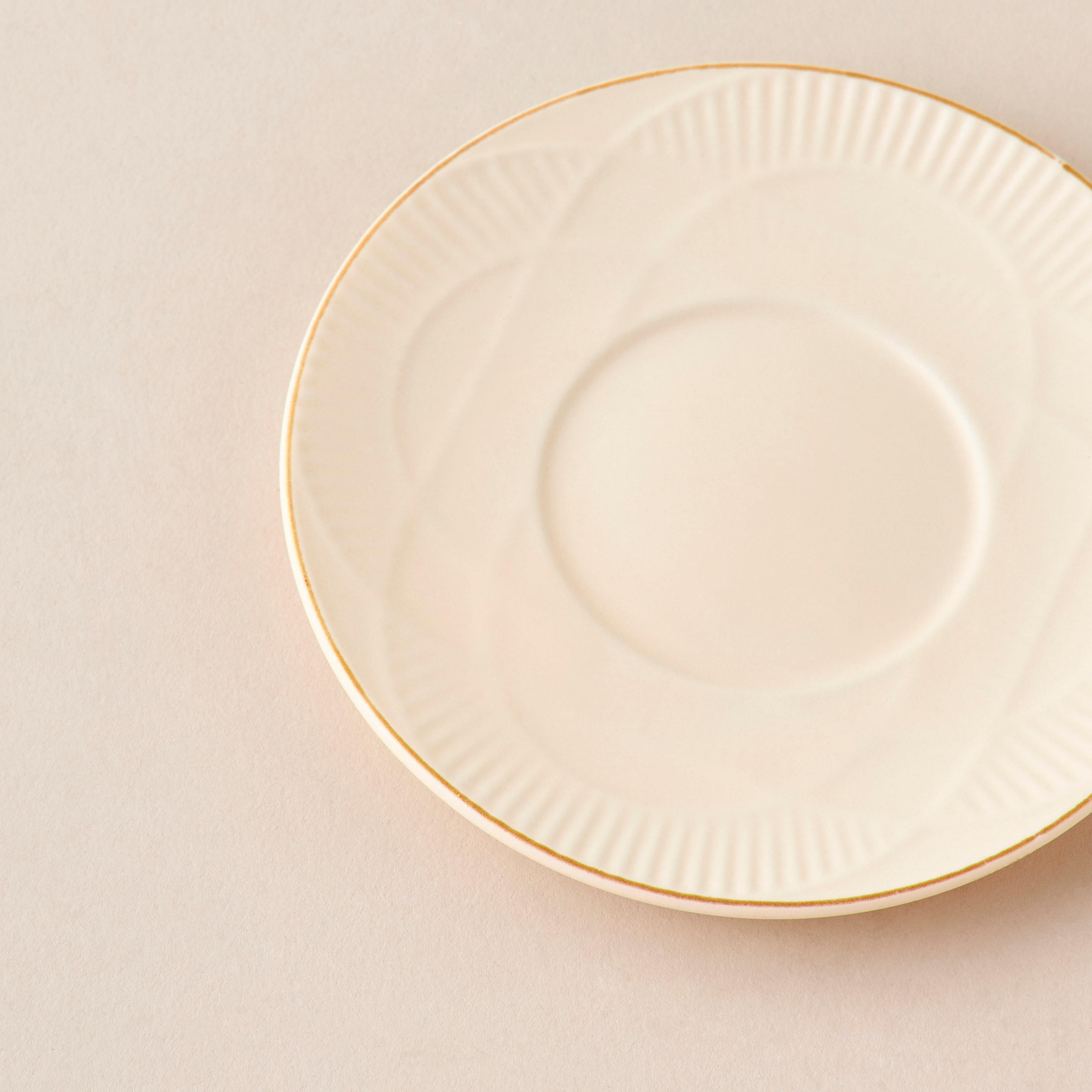 Hiba 8-Piece Embossed New Bone China Cup and Saucer Set-household-dining-teaandcoffee-teaandcoffeesets-image-4