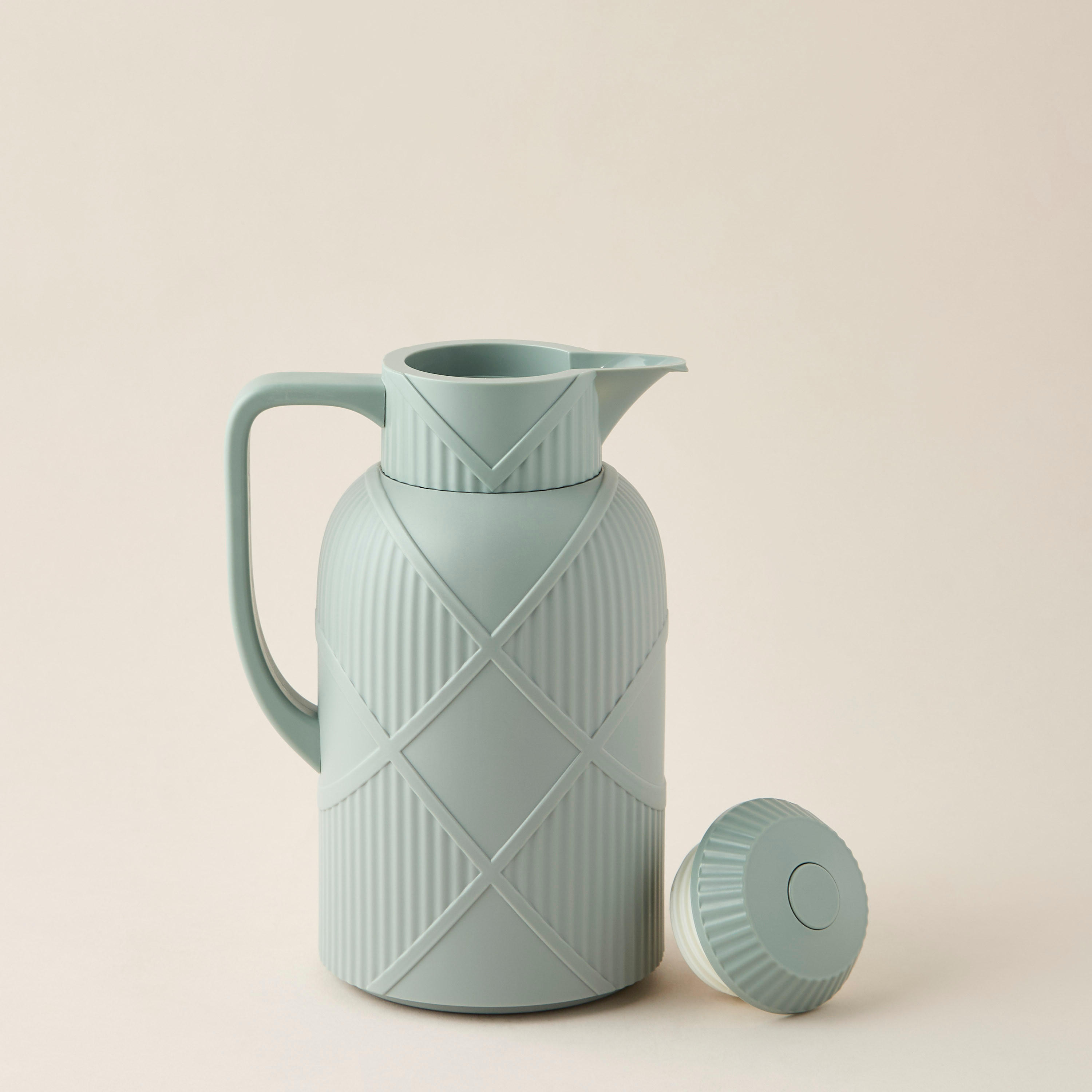 Hiba Textured Vacuum Flask with Handle - 1 L-household-dining-teaandcoffee-vacuumflaskscoffeeandteapots-image-3