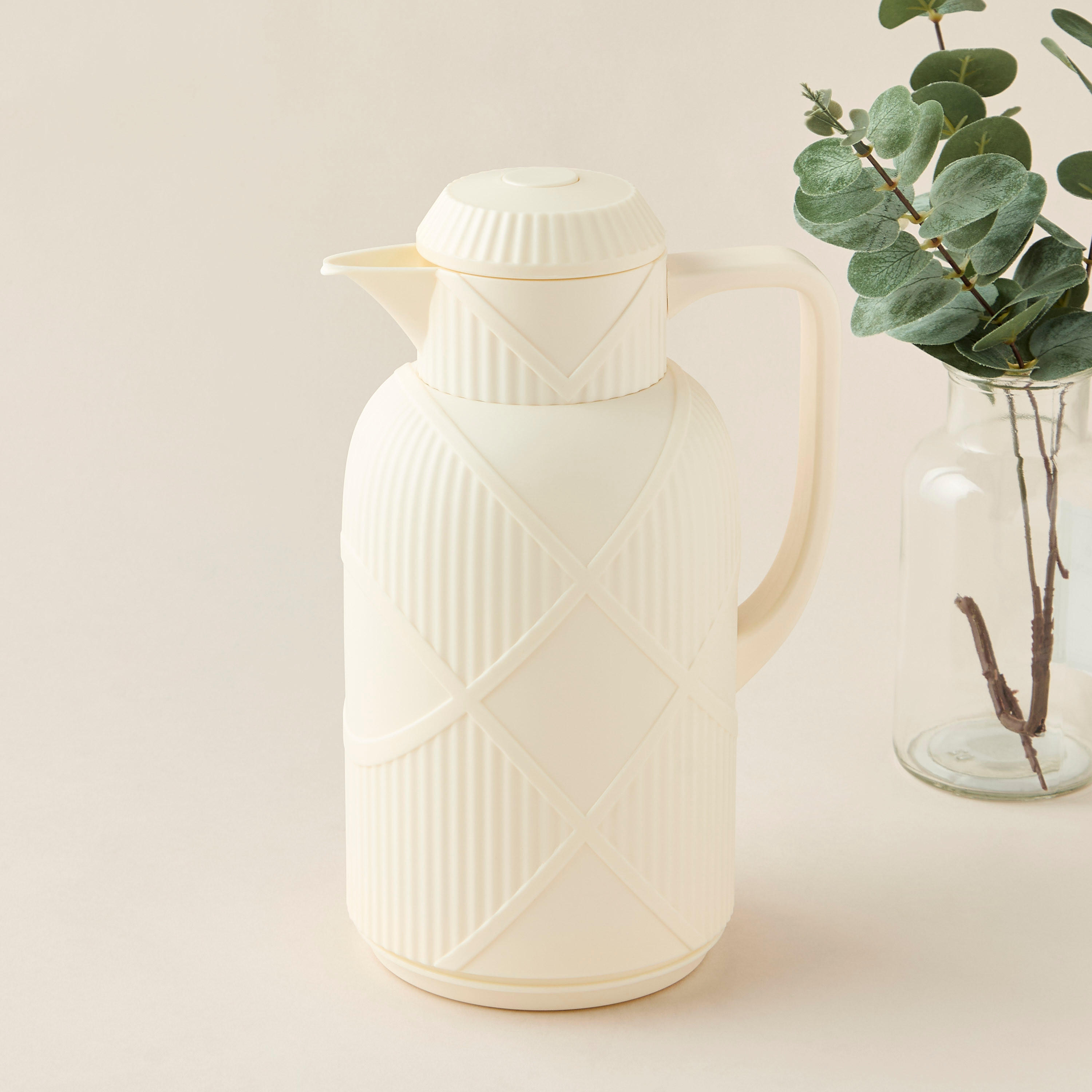 Hiba Textured Vacuum Flask with Handle - 1 L-household-dining-teaandcoffee-vacuumflaskscoffeeandteapots-image-1