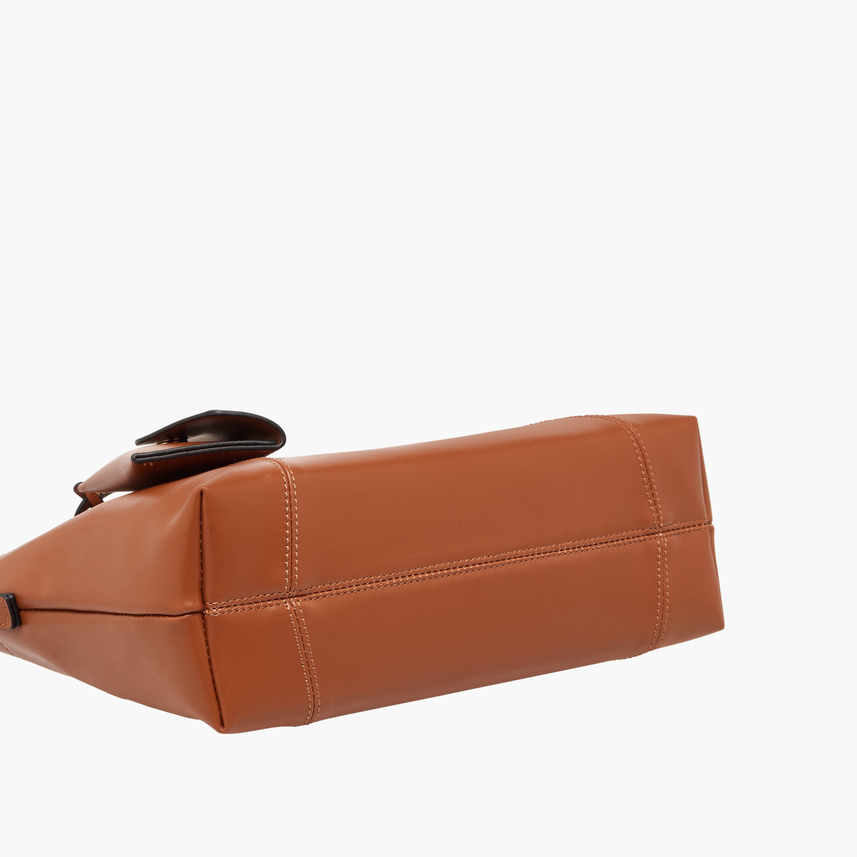 شنطة توت سادة مع شنطة صغيرة من سيليست-women-bagsandwallets-handbags-image-7