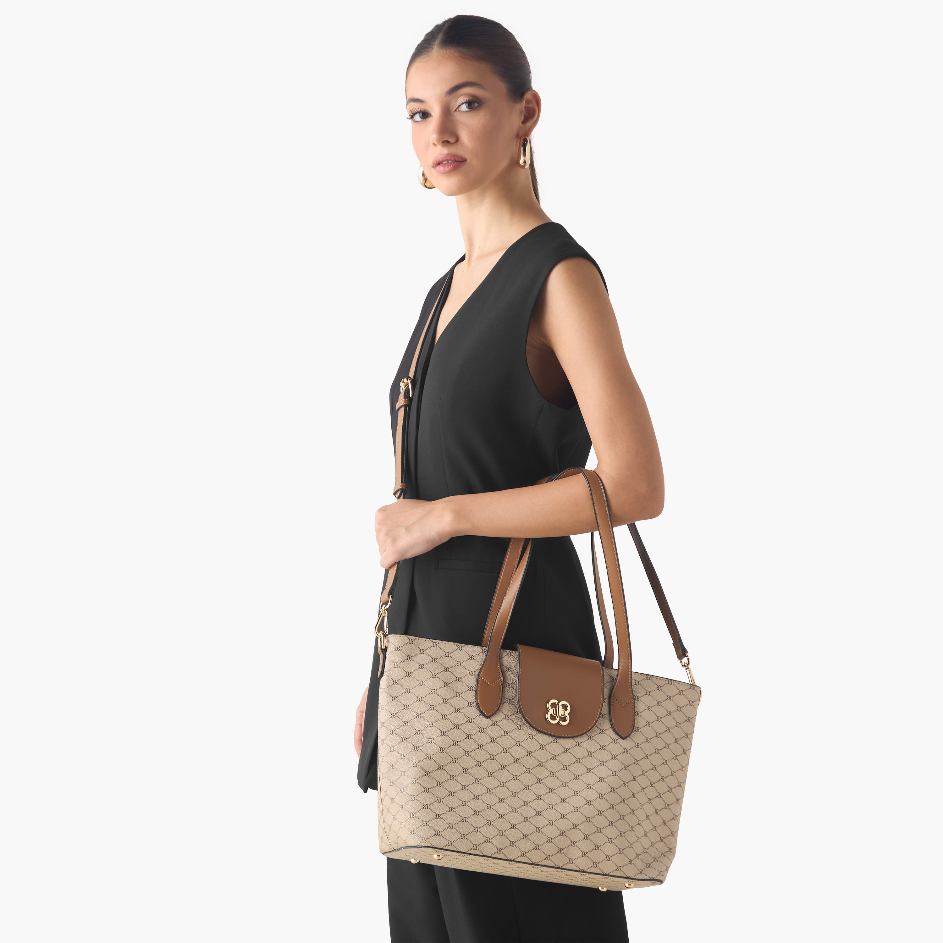 شنطة توتي بطبعات ومحفظة من بيسي لندن-women-bagsandwallets-handbags-image-8