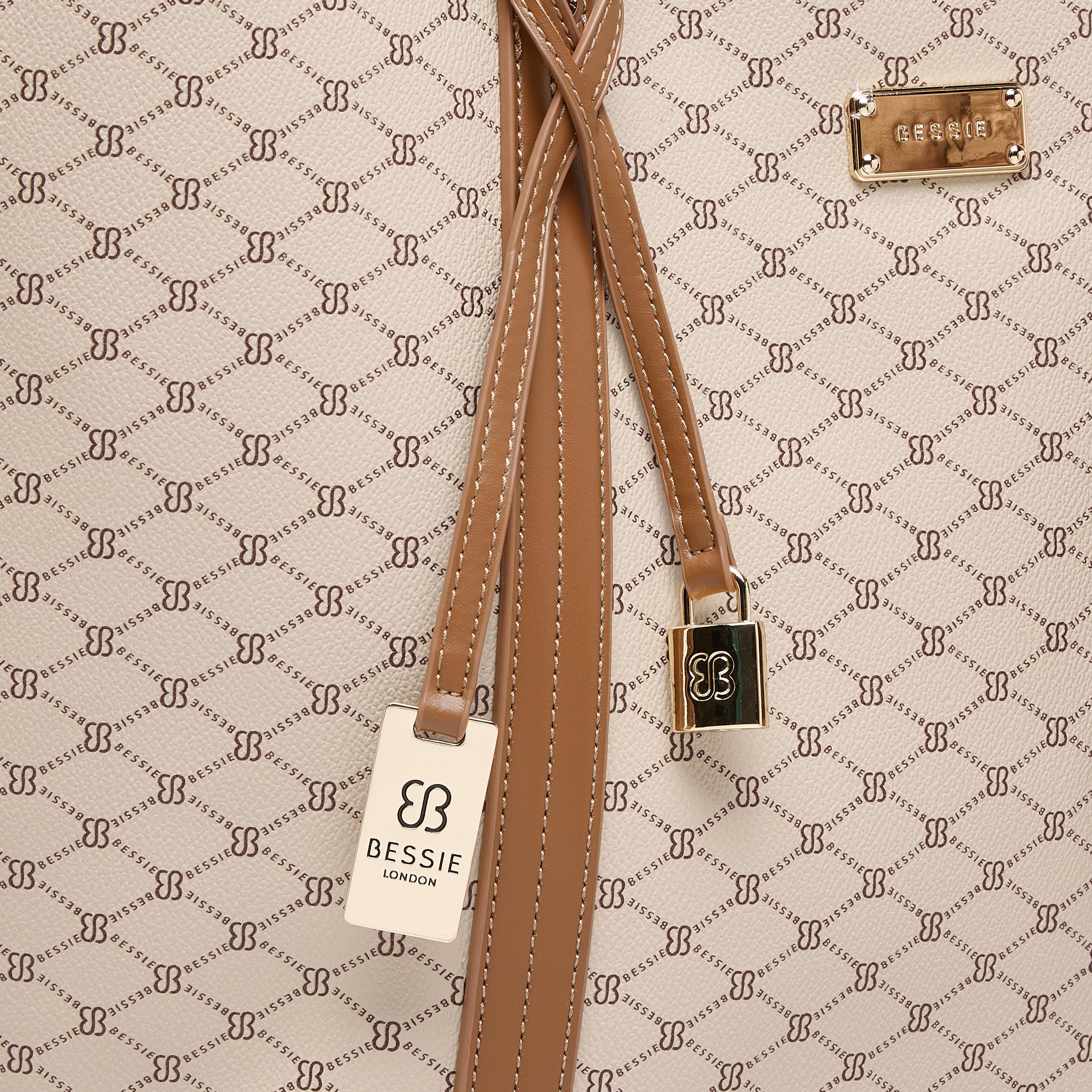 شنطة توتي بطبعات ودلاية دب من بيسي لندن-women-bagsandwallets-handbags-image-6