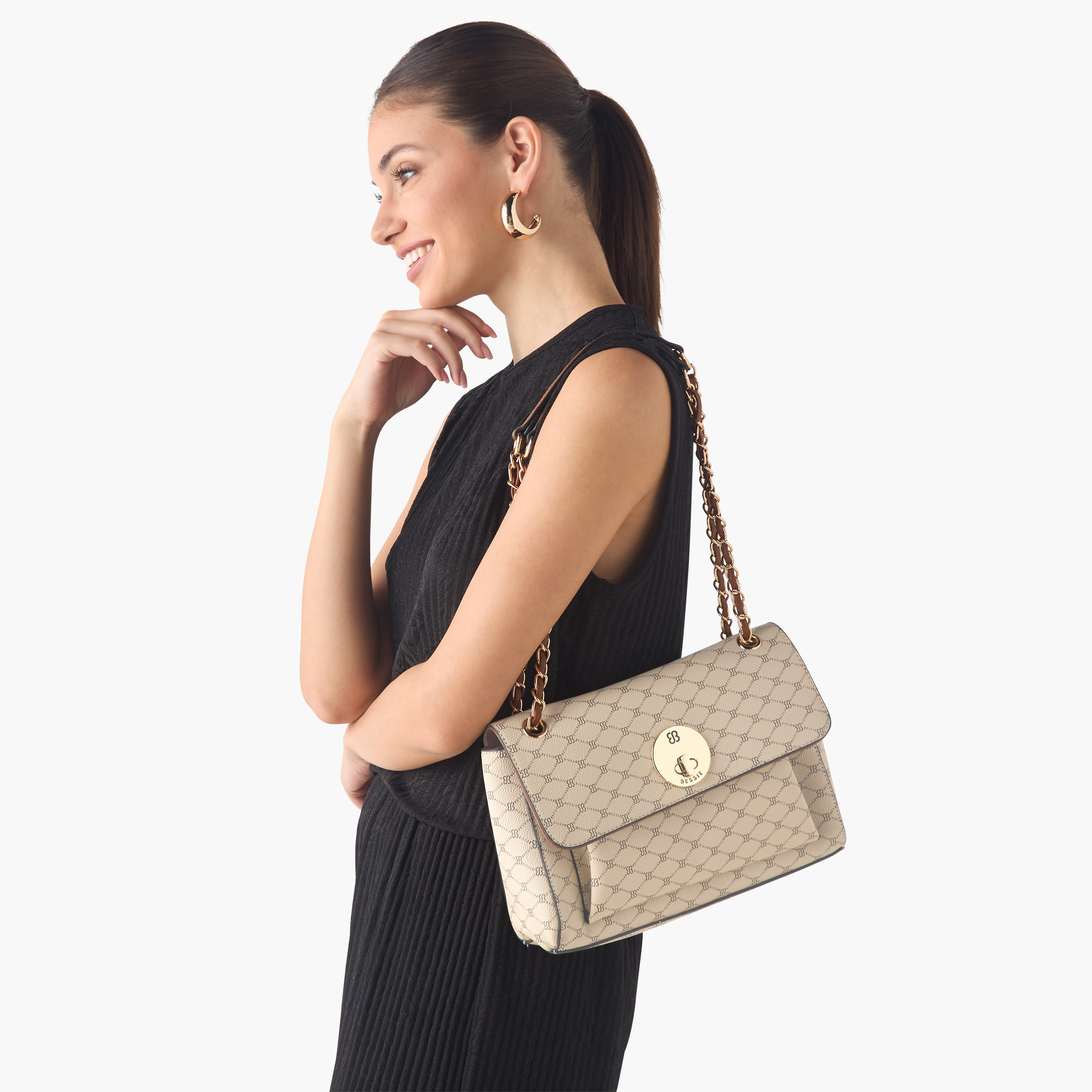شنطة ساتشيل بقفل إغلاق وطبعات من بيسي لندن-women-bagsandwallets-handbags-image-9