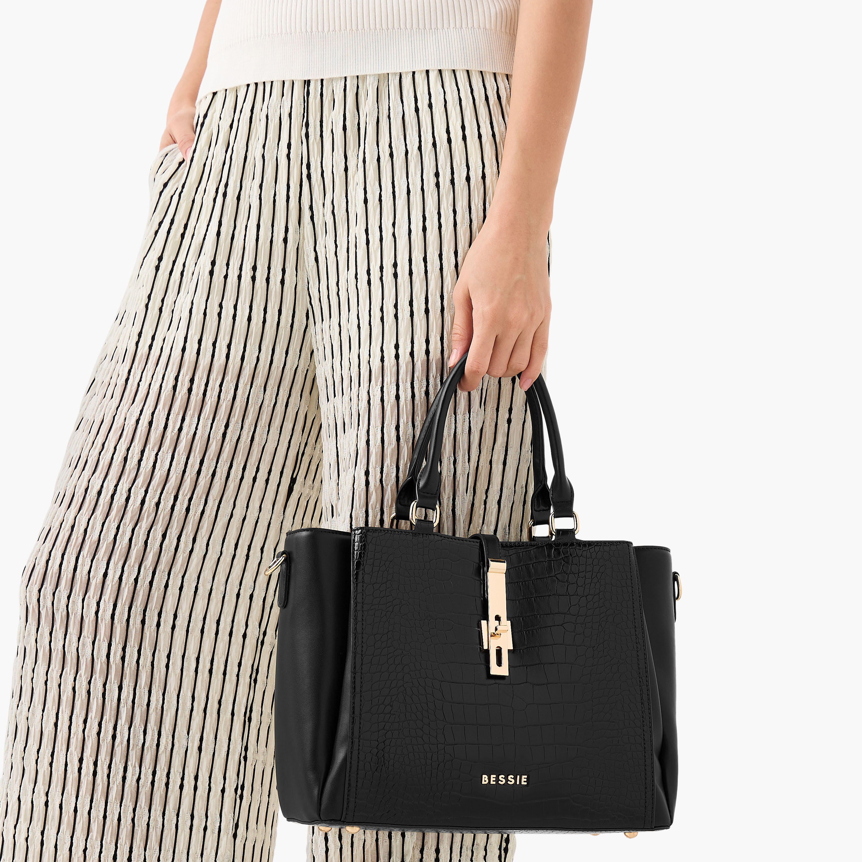 شنطة توتي بارزة الملمس بقفل دوار بيسي لندن-women-bagsandwallets-handbags-image-2