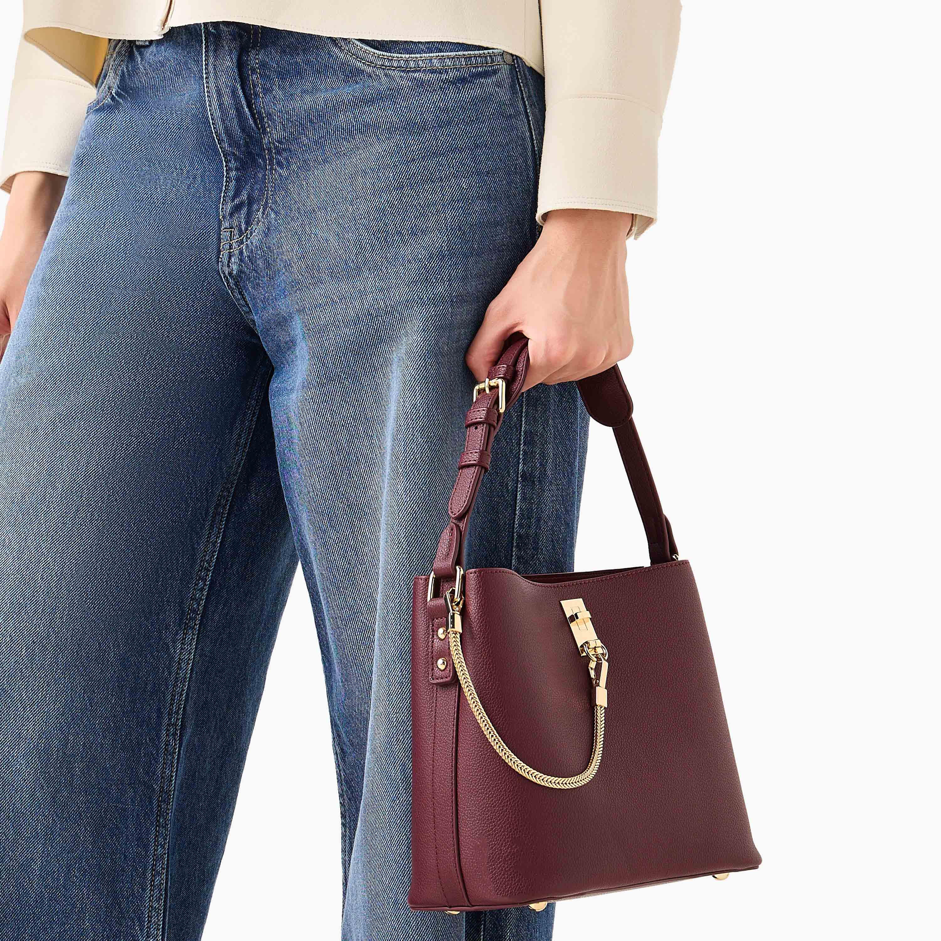 Le Confort Solid Shoulder Bag with Chain Accent and Zip Closure-women-bagsandwallets-handbags-image-2