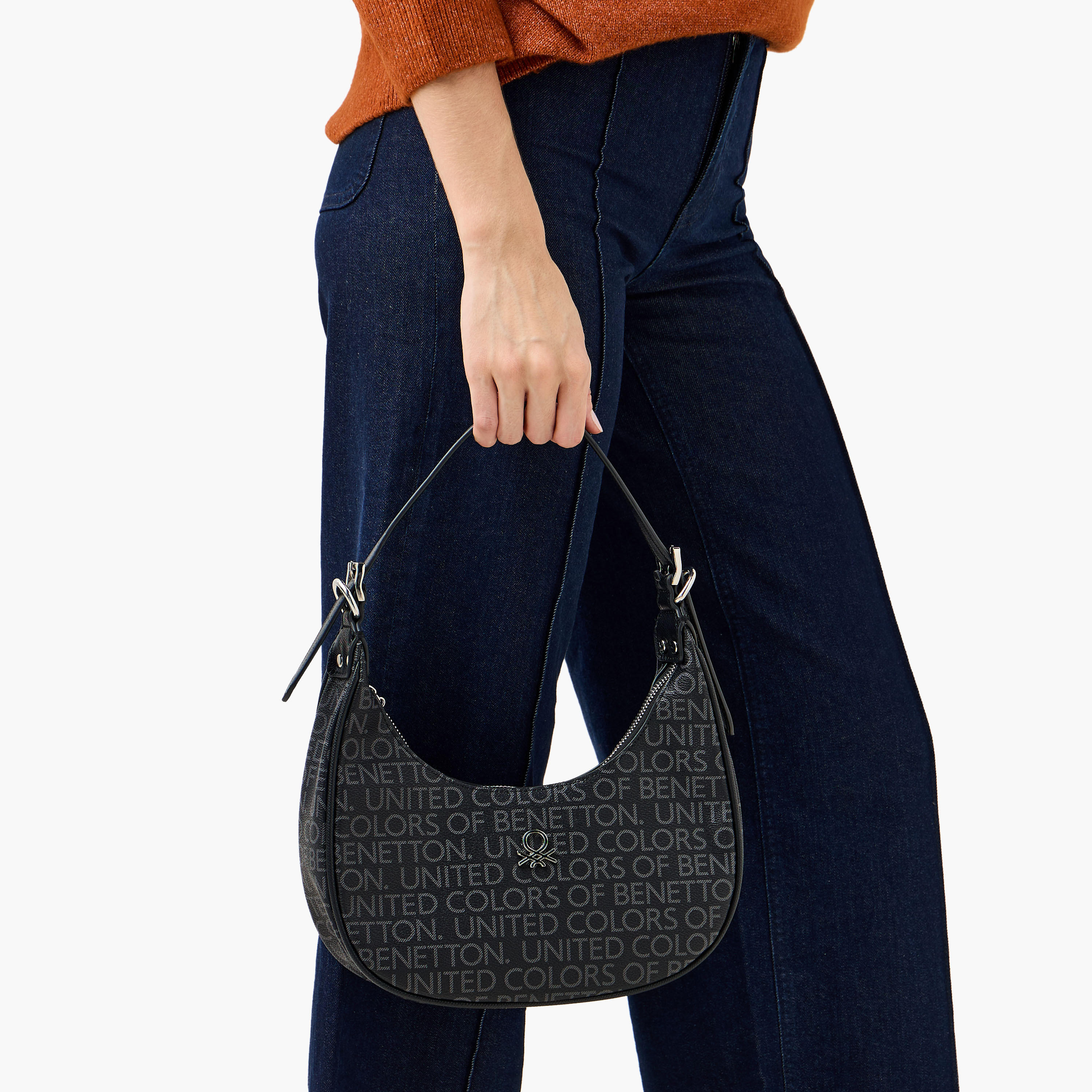 شنطة باجيت بطبعات شعار وسحاب إغلاق من يو سي بي-women-bagsandwallets-handbags-image-8