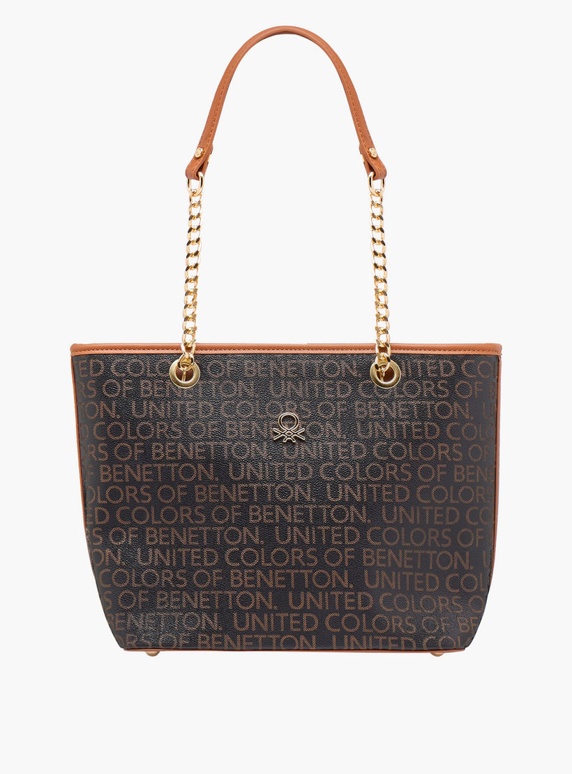 شنطة توتي بمقابض مزدوجة وطبعات مونوجرام من يو سي بي-women-bagsandwallets-handbags-image-1