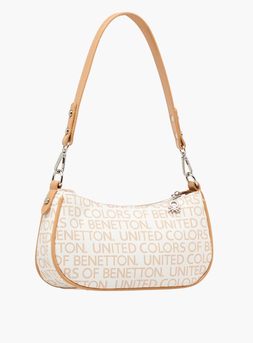 شنطة كروس بطبعات شعار مع حزام قابل للتعديل من يو سي بي-women-bagsandwallets-handbags-image-4