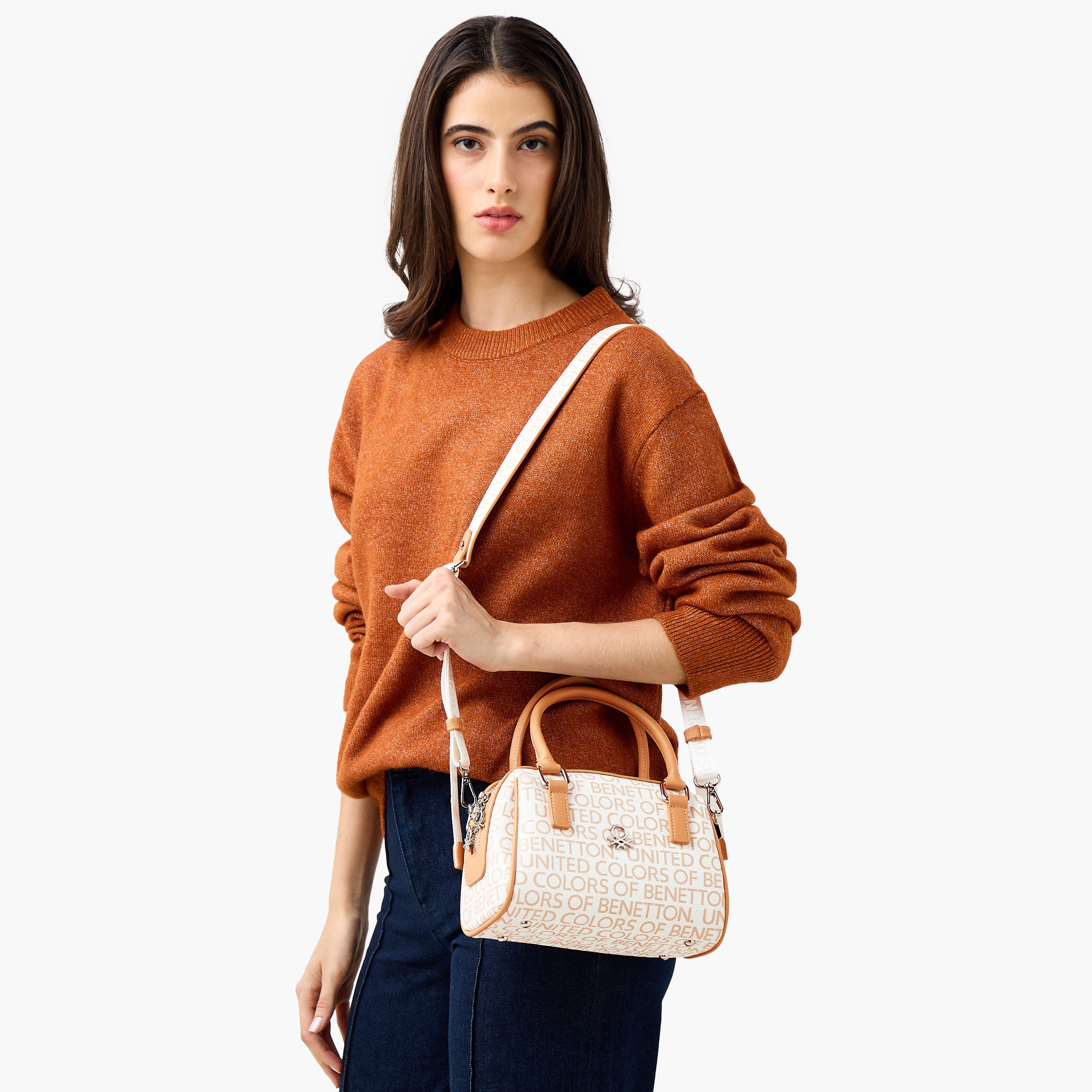 شنطة توتي بطبعات مونوجرام مع حزام قابل للفصل من يو سي بي-women-bagsandwallets-handbags-image-8