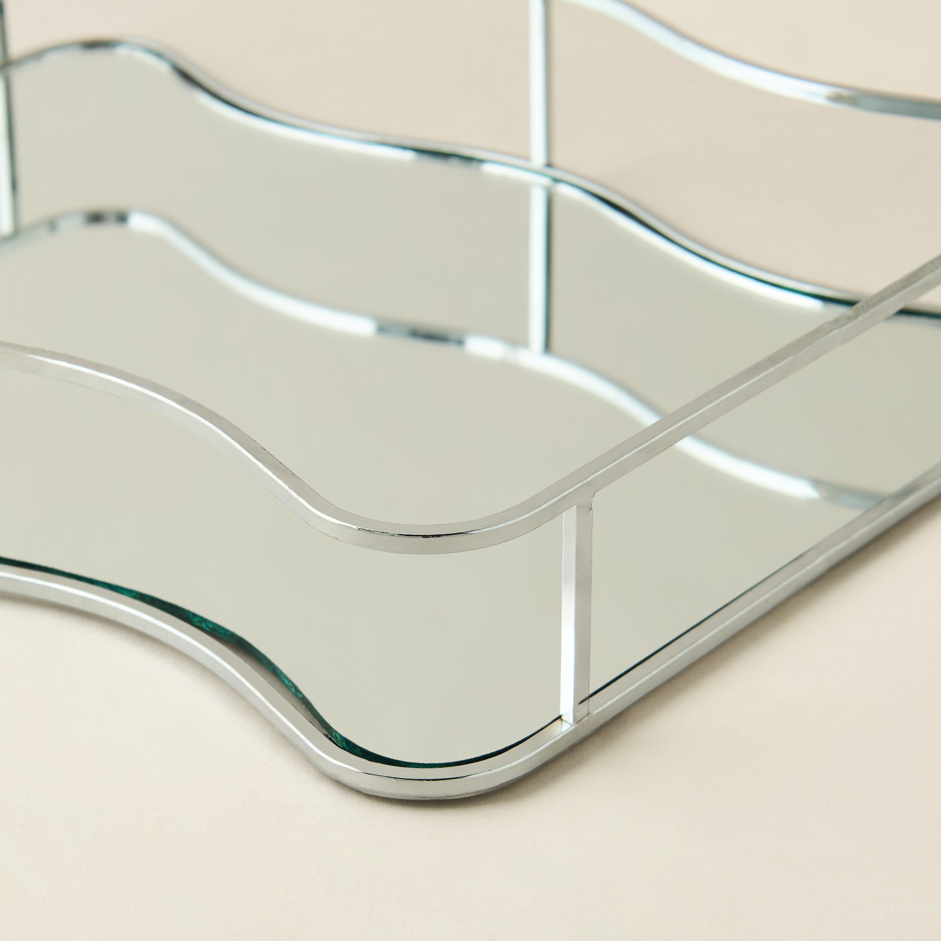Wavy Metal Decorative Tray with Mirror Base - 32x23 cms-household-decor-boxesandtrays-image-3