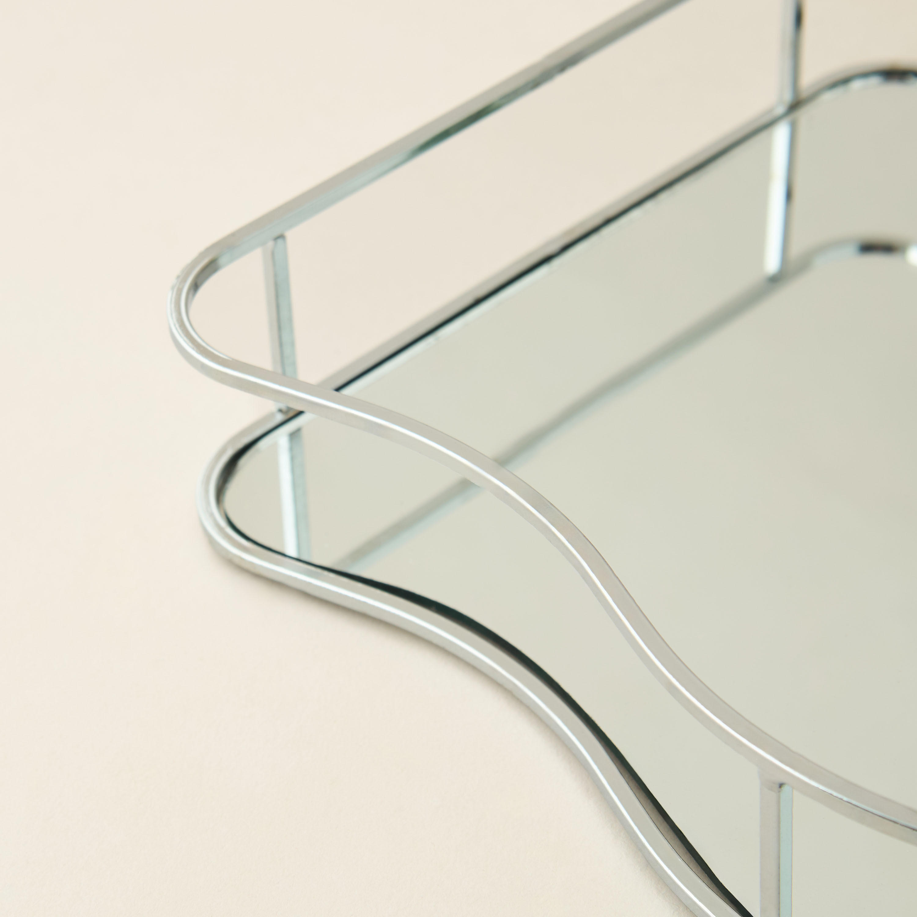 Wavy Metal Decorative Tray with Mirror Base - 32x23 cms-household-decor-boxesandtrays-image-4