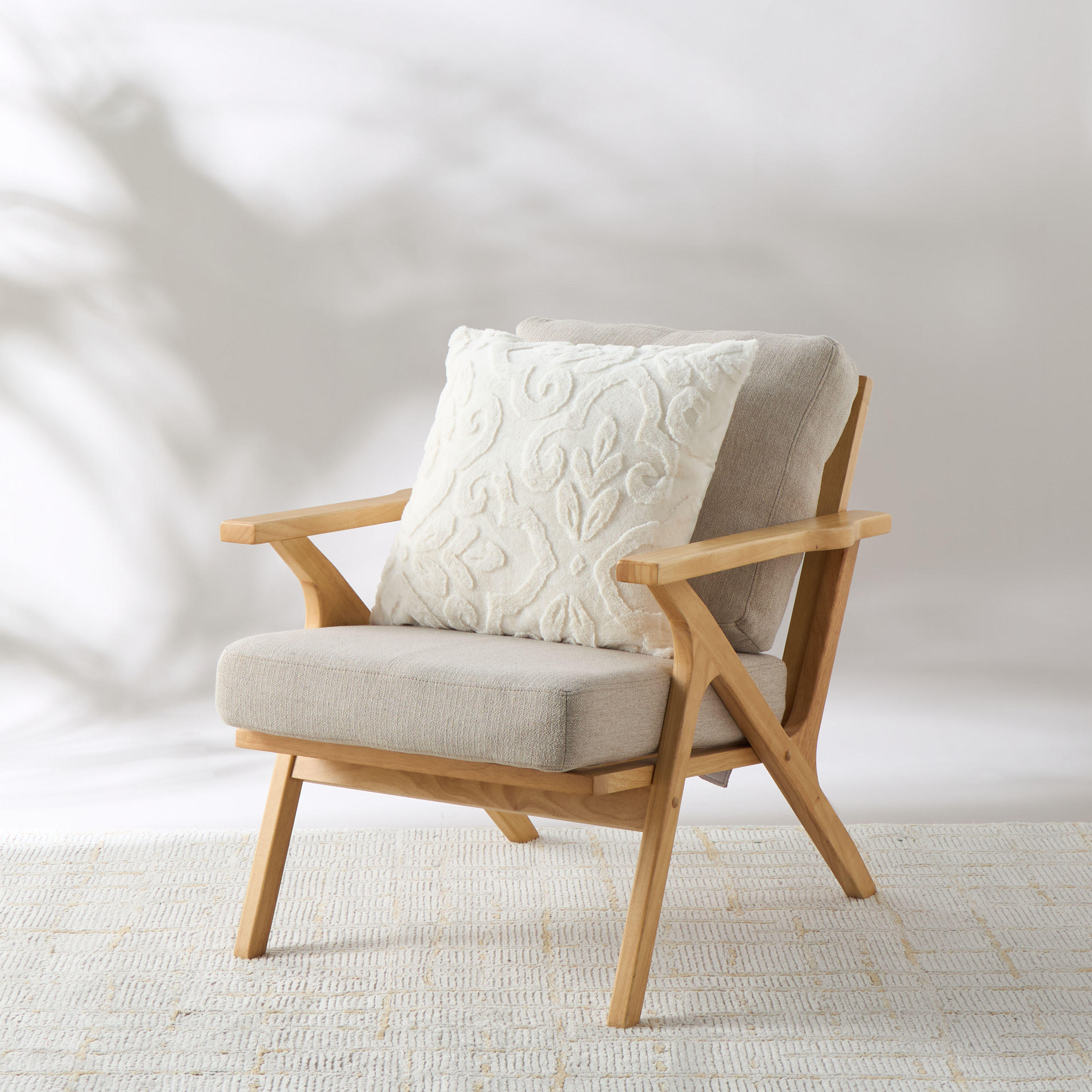 Gia Como - Jacquard Cushion Rabbit Fur - Ivory-household-cushionsandthrows-filledcushions-decorativecushions-image-1
