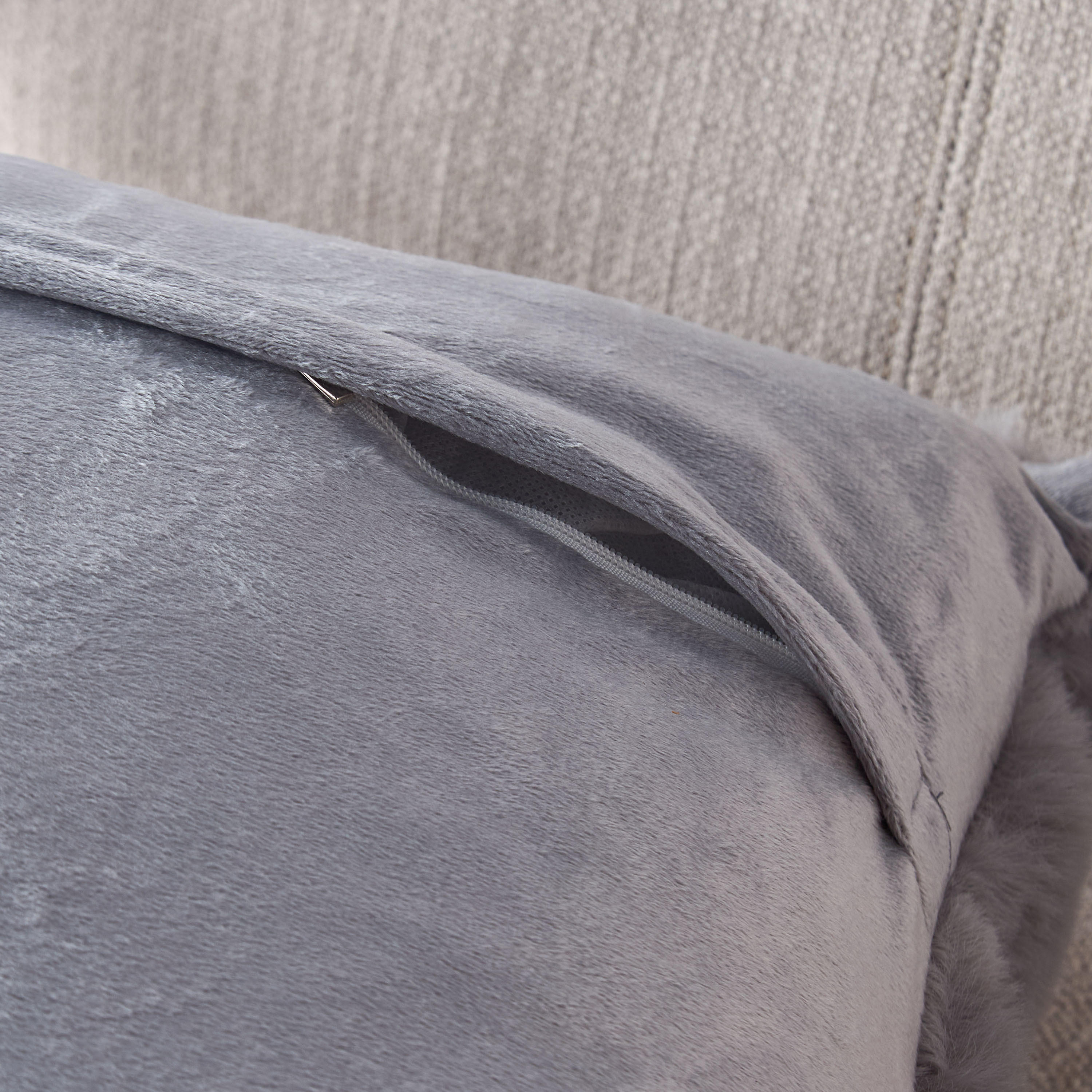 Gia Como - Bubble Rabbit Fur Cushion - Grey -household-cushionsandthrows-filledcushions-decorativecushions-image-4