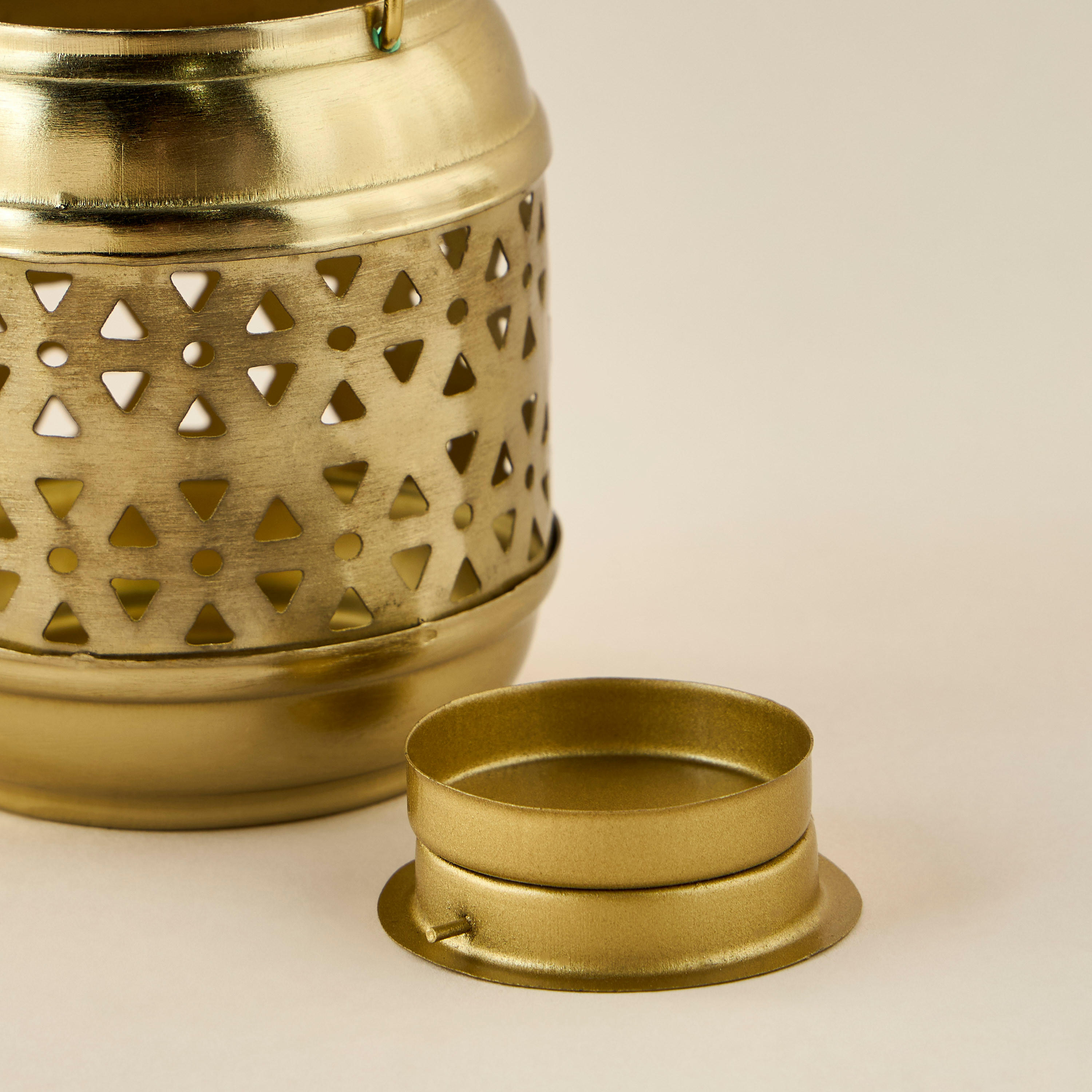 Cutout Detail Metal Lantern with Handle-household-decor-candleholdersandlanterns-image-4