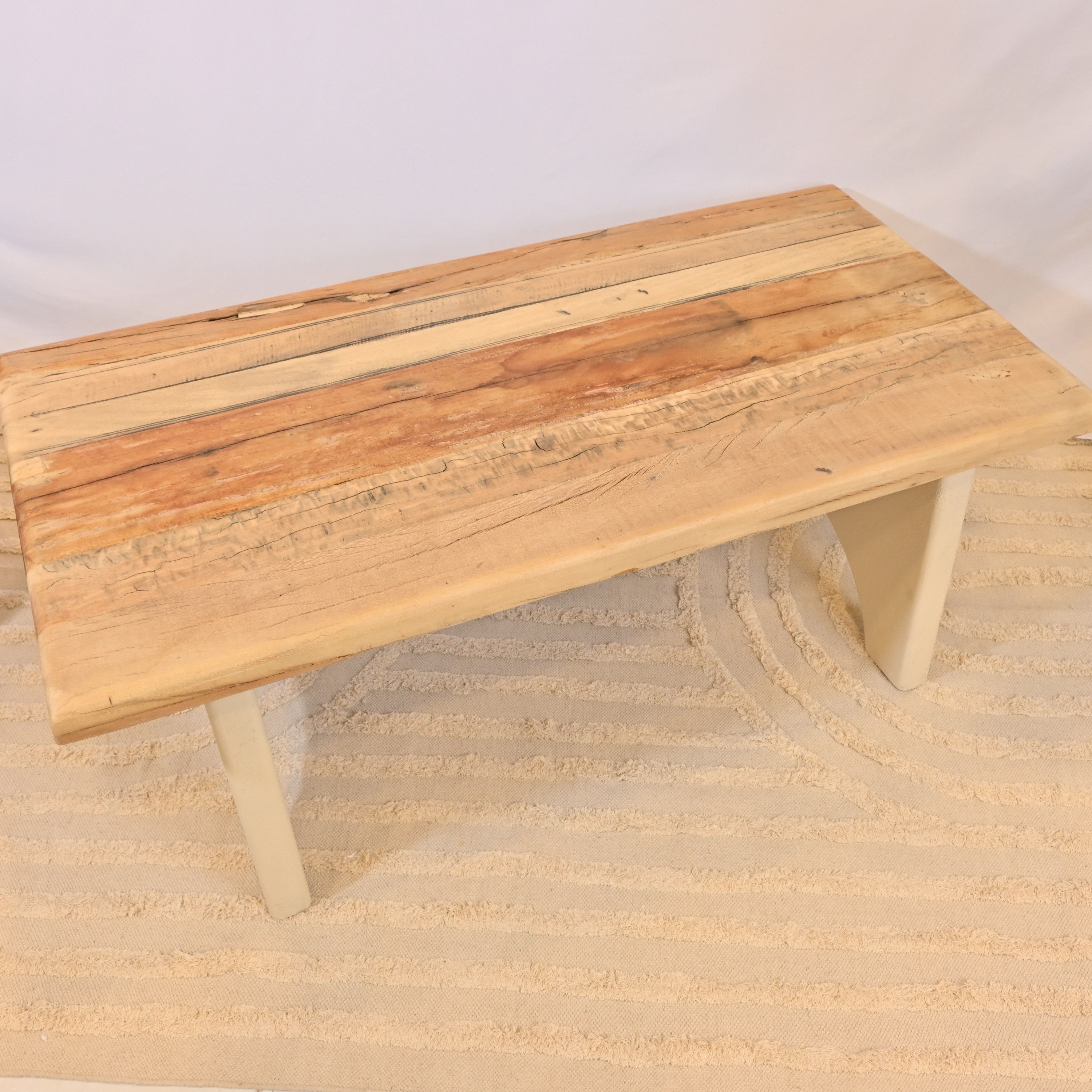 طاولة قهوة بسطح خشب صنعت بواسطة لايف ستايل-furniture-livingroom-coffeetables-image-2