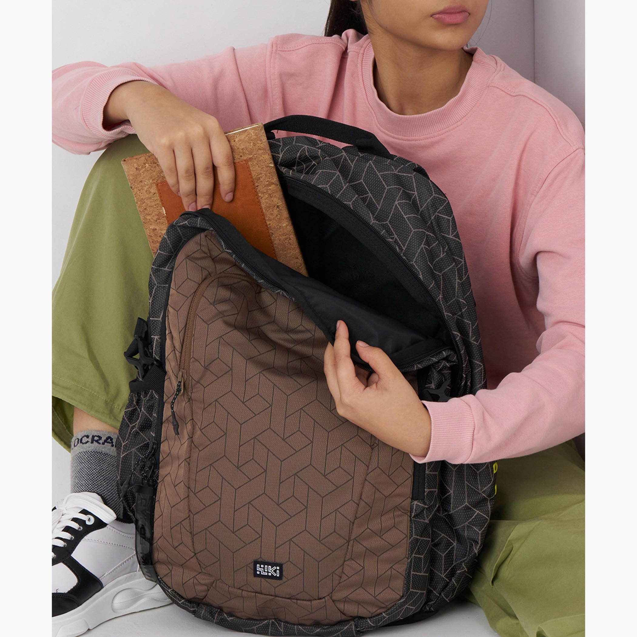 Wildcraft Wiki Printed School Backpack with Adjustable Shoulder Straps - 24x24x47 cms-school-bagsandbackpacks-backpacks-image-3