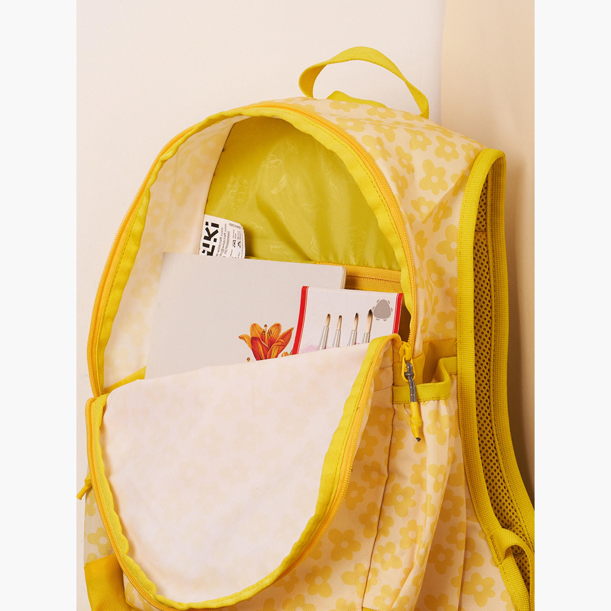 شنطة مدرسية بطبعات مع شنطة نقود صغيرة من وايلدكرافت - 13x13x41 سم-school-bagsandbackpacks-backpacks-image-11
