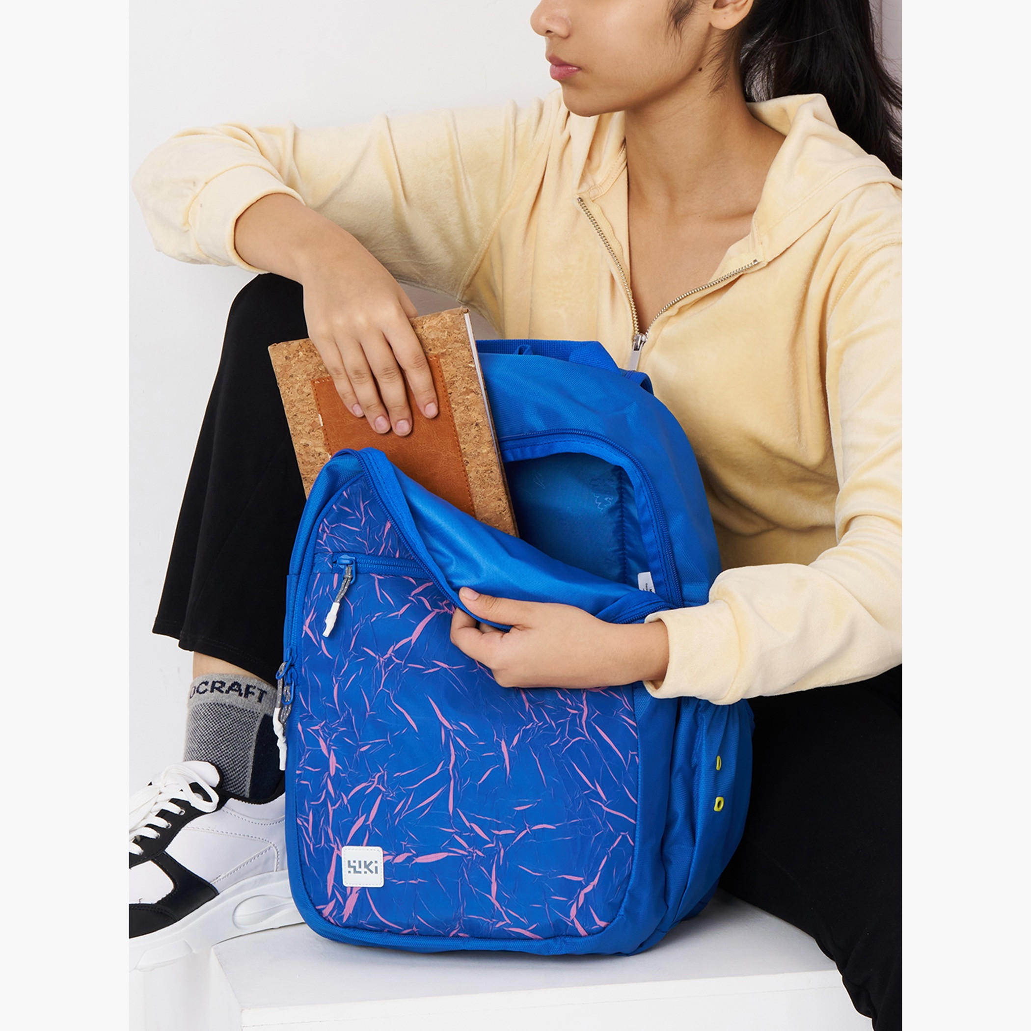 Wildcraft Wiki Printed School Backpack with Coin Pouch - 19x19x41 cms-school-bagsandbackpacks-backpacks-image-5