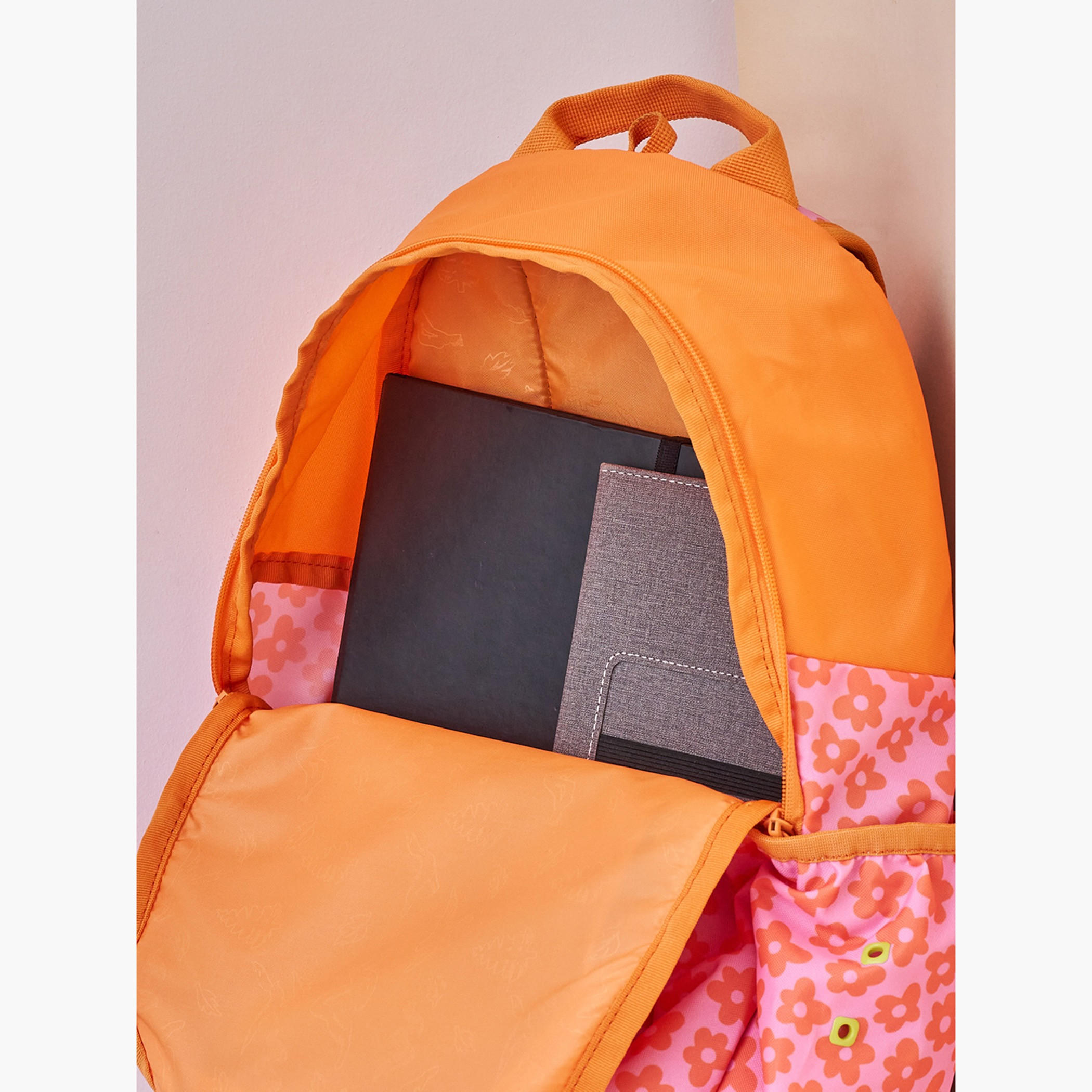 شنطة مدرسية بطبعات مع شنطة نقود صغيرة من وايلدكرافت - 19×19×41 سم-school-bagsandbackpacks-backpacks-image-10