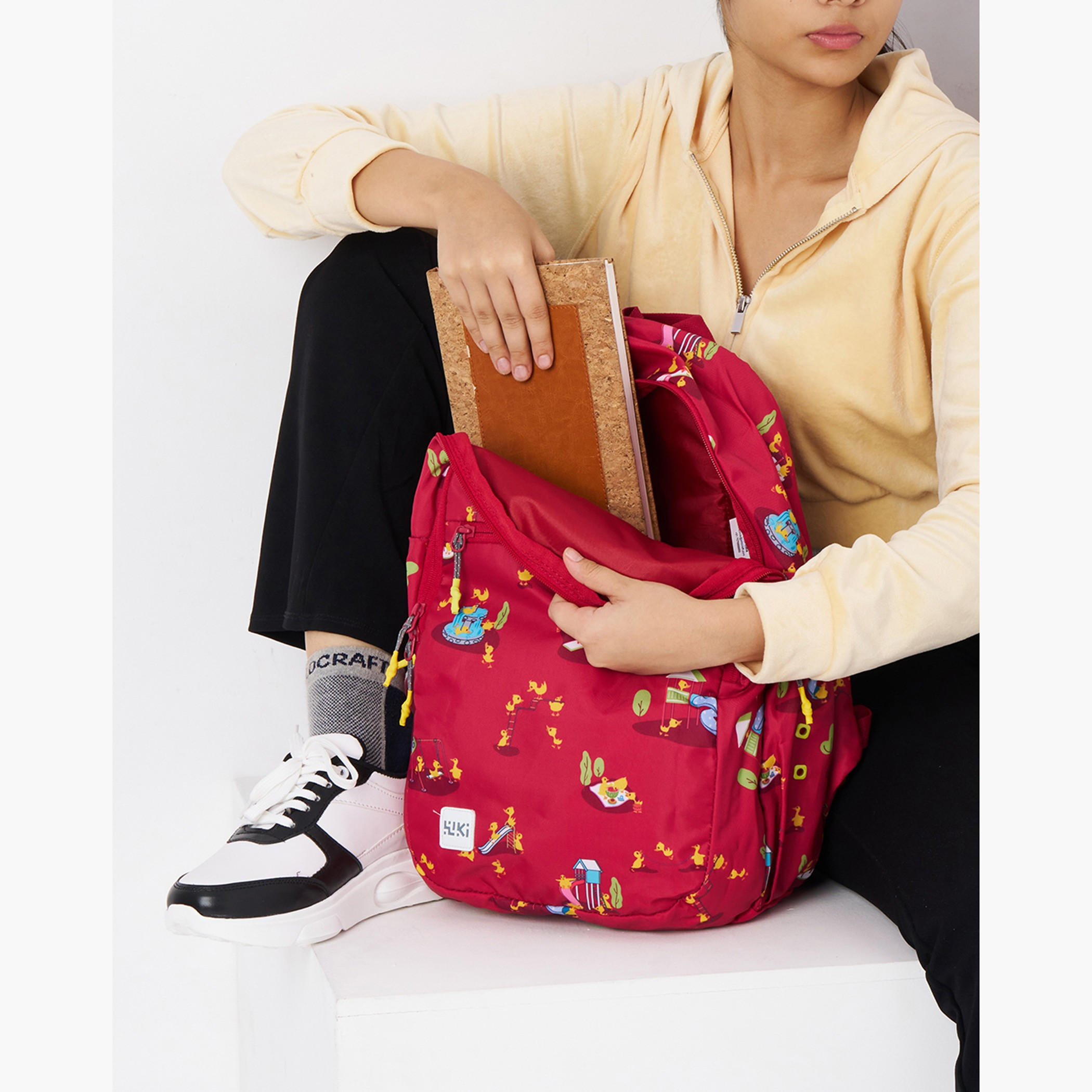 شنطة مدرسية بطبعات مع شنطة نقود صغيرة من وايلدكرافت - 19x19x41 سم-school-bagsandbackpacks-backpacks-image-5