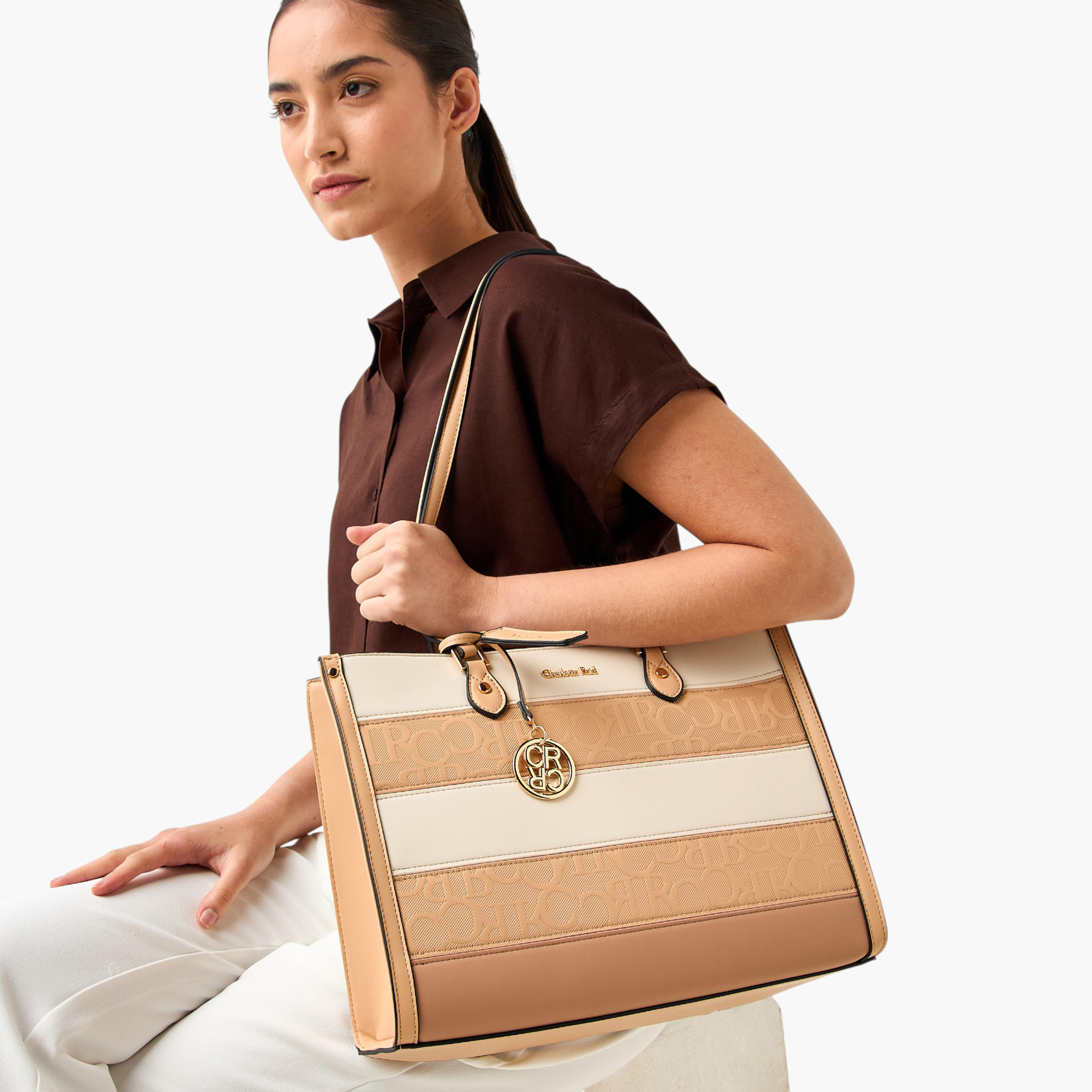 شنطة توت بألواح ومقبض مزدوج من تشارلوت ريد-women-bagsandwallets-handbags-image-2