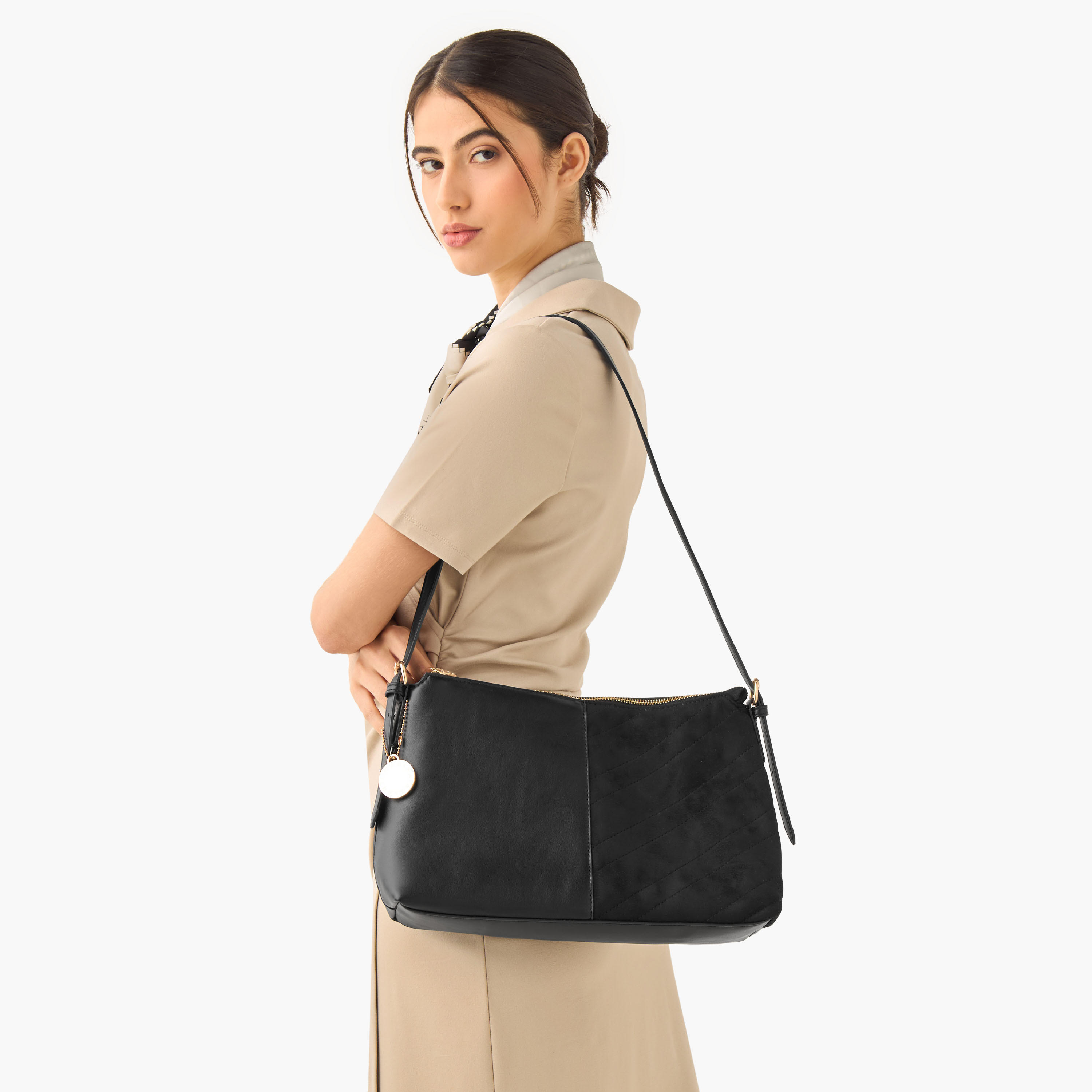 شنطة كروس بودي متعددة التصاميم بحزام قابل للتعديل من مارينا جالانتي-women-bagsandwallets-handbags-image-2