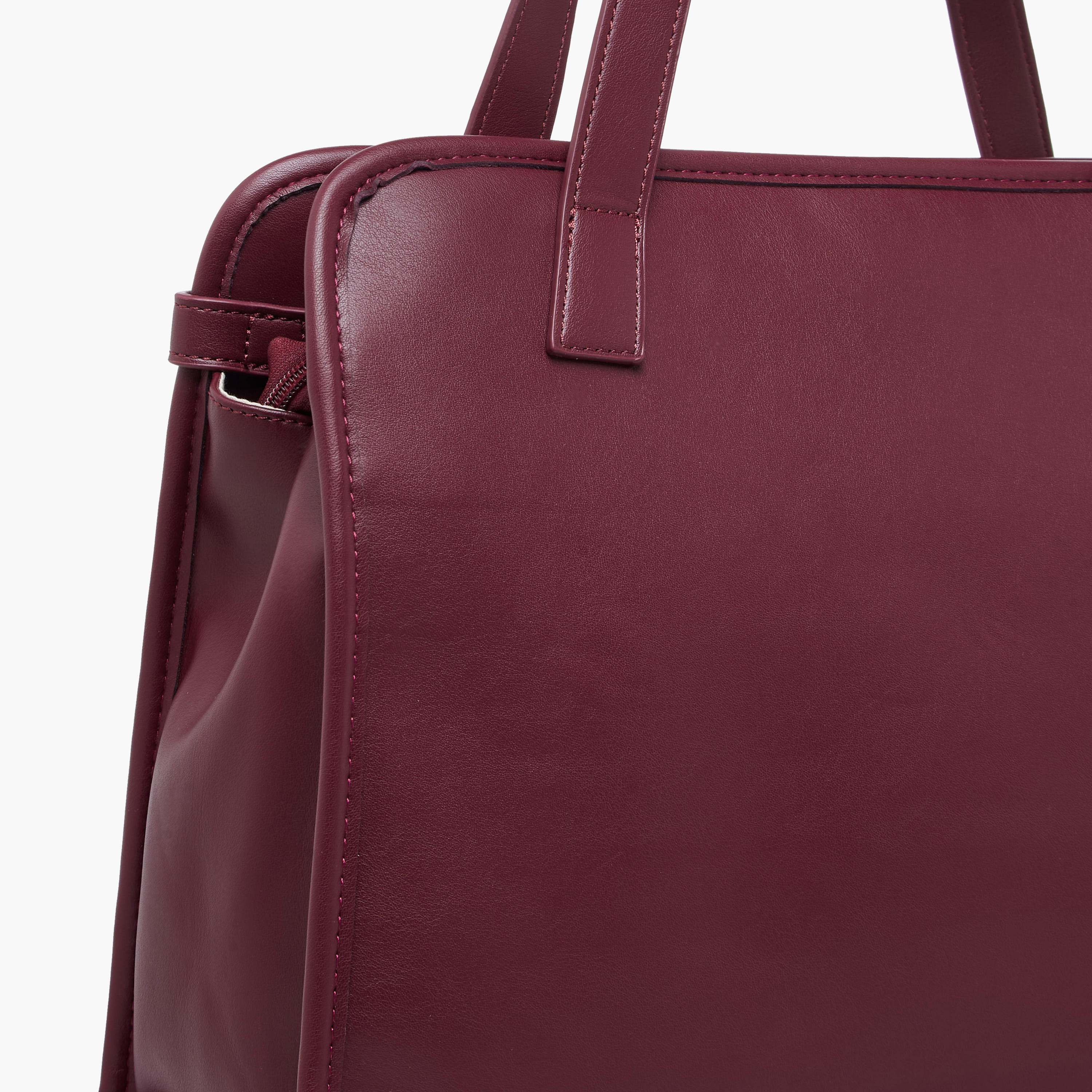 شنطة توتي مزينة بتفاصيل دلايات وحزام قابل للفصل من مارينا جالانتي-women-bagsandwallets-handbags-image-6
