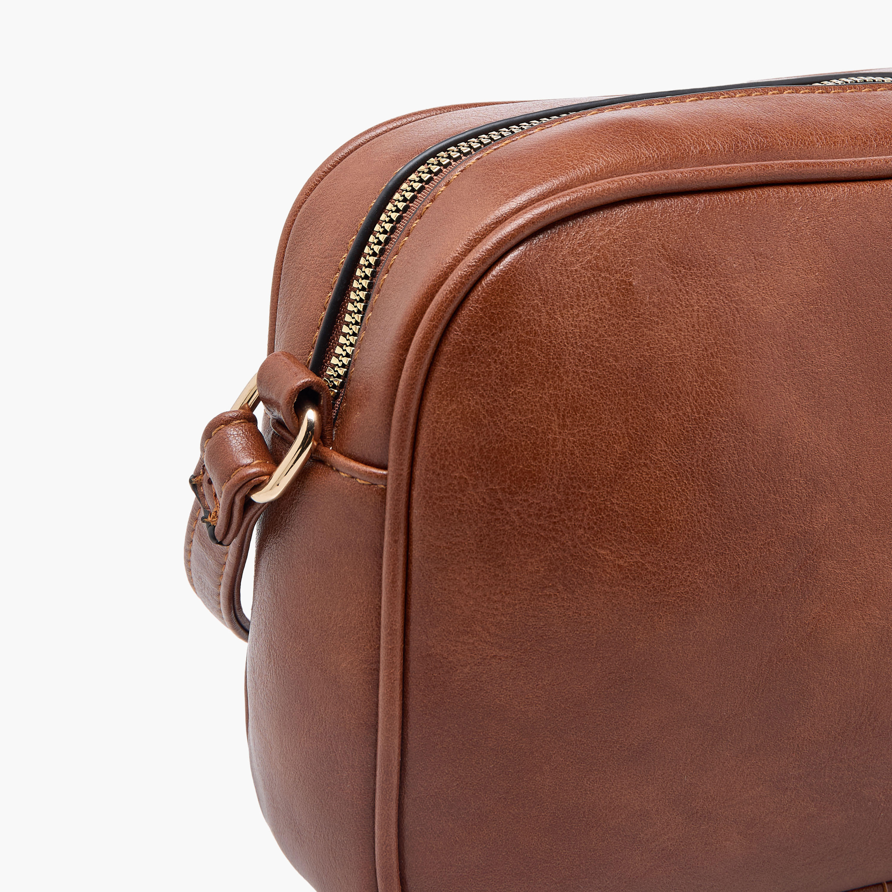 شنطة كروس بودي بملمس حيوانات وحزام قابل للتعديل من مارينا جالانتي-women-bagsandwallets-handbags-image-6