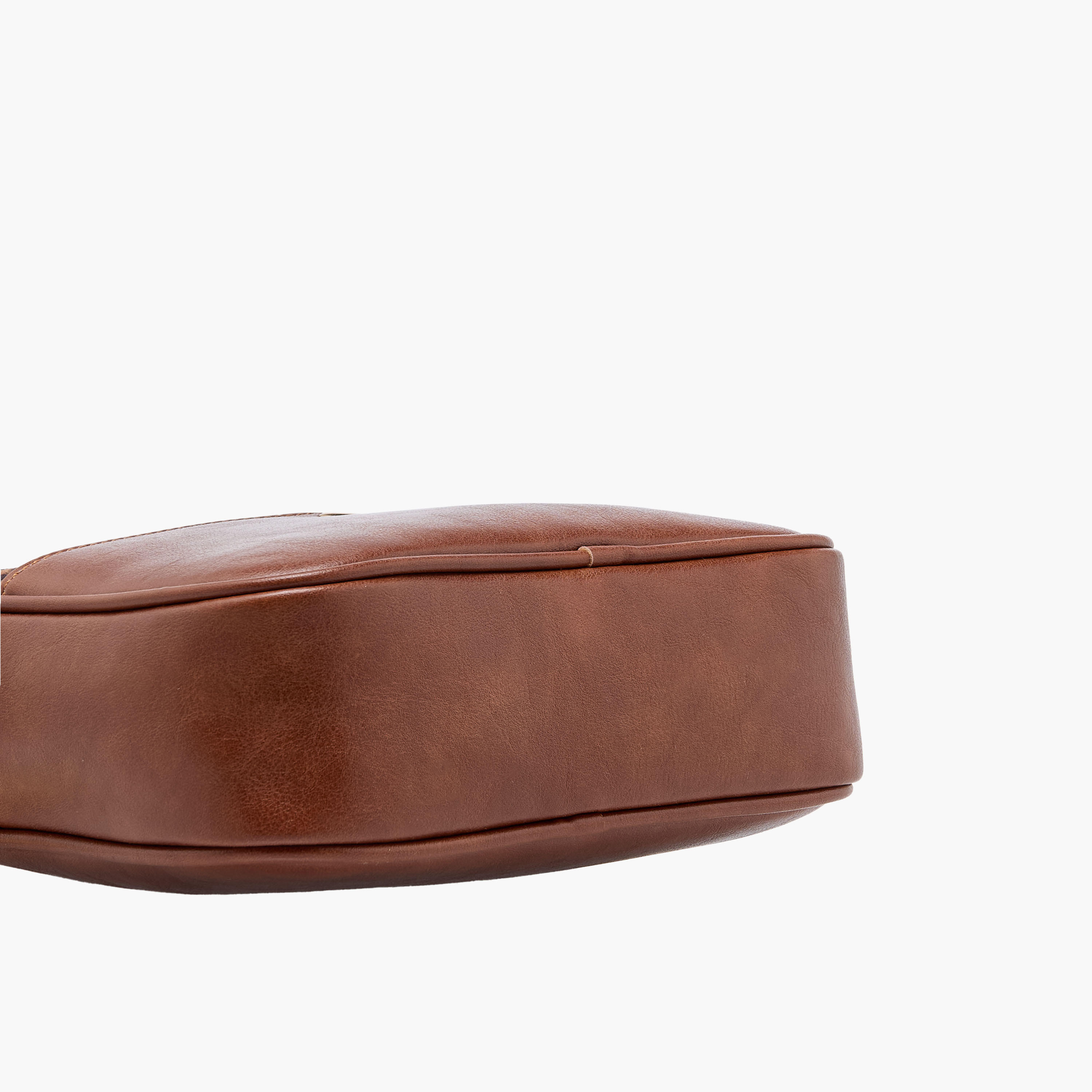 شنطة كروس بودي بملمس حيوانات وحزام قابل للتعديل من مارينا جالانتي-women-bagsandwallets-handbags-image-7