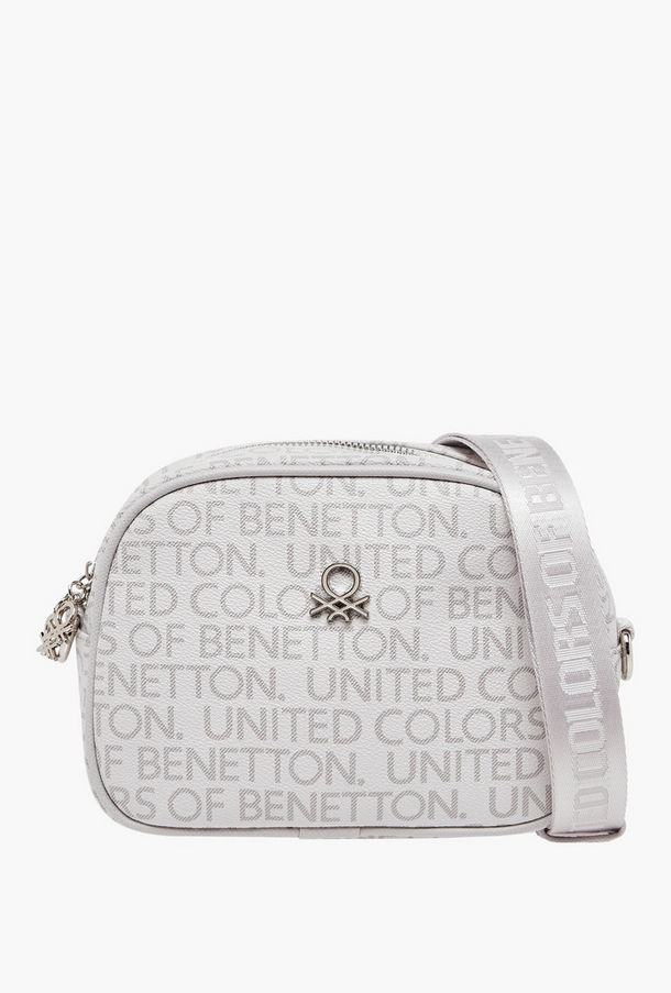 شنطة كروس بودي بحزام قابل للتعديل وطبعات شعار من يو سي بي-women-bagsandwallets-handbags-image-1