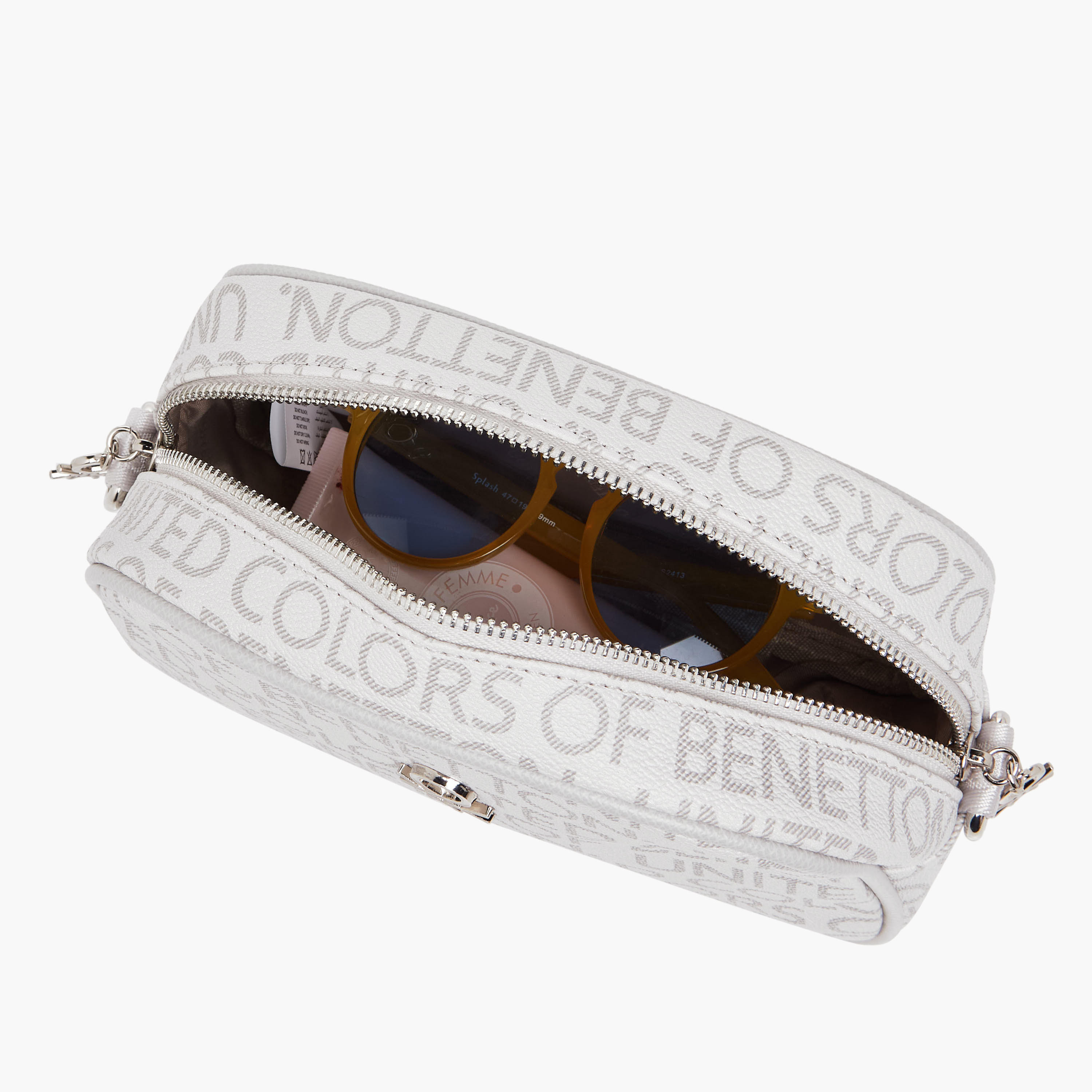 شنطة كروس بودي بحزام قابل للتعديل وطبعات شعار من يو سي بي-women-bagsandwallets-handbags-image-8