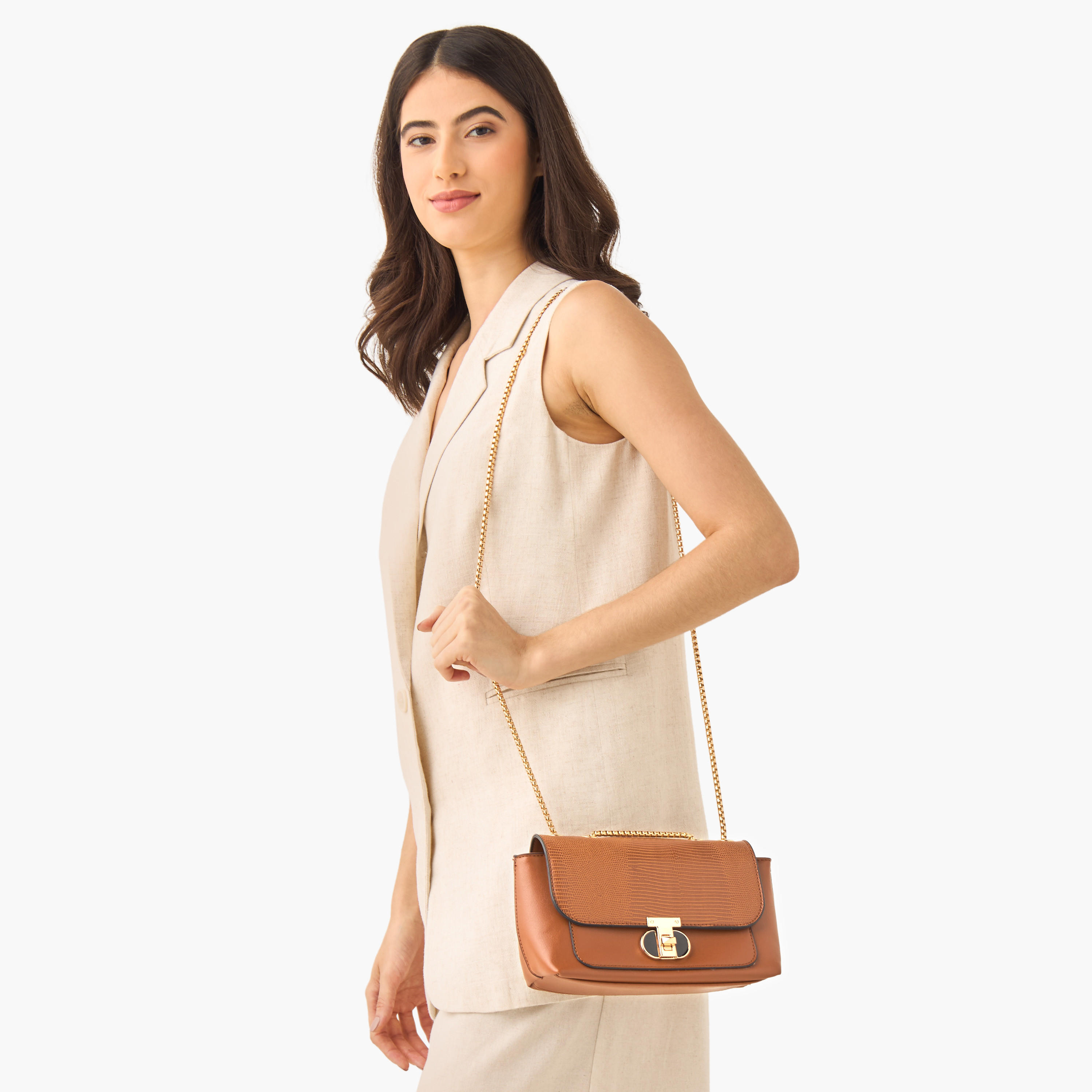 شنطة كروس بودي بارزة الملمس بحزام سلسلة سام من ساشا-women-bagsandwallets-handbags-image-8
