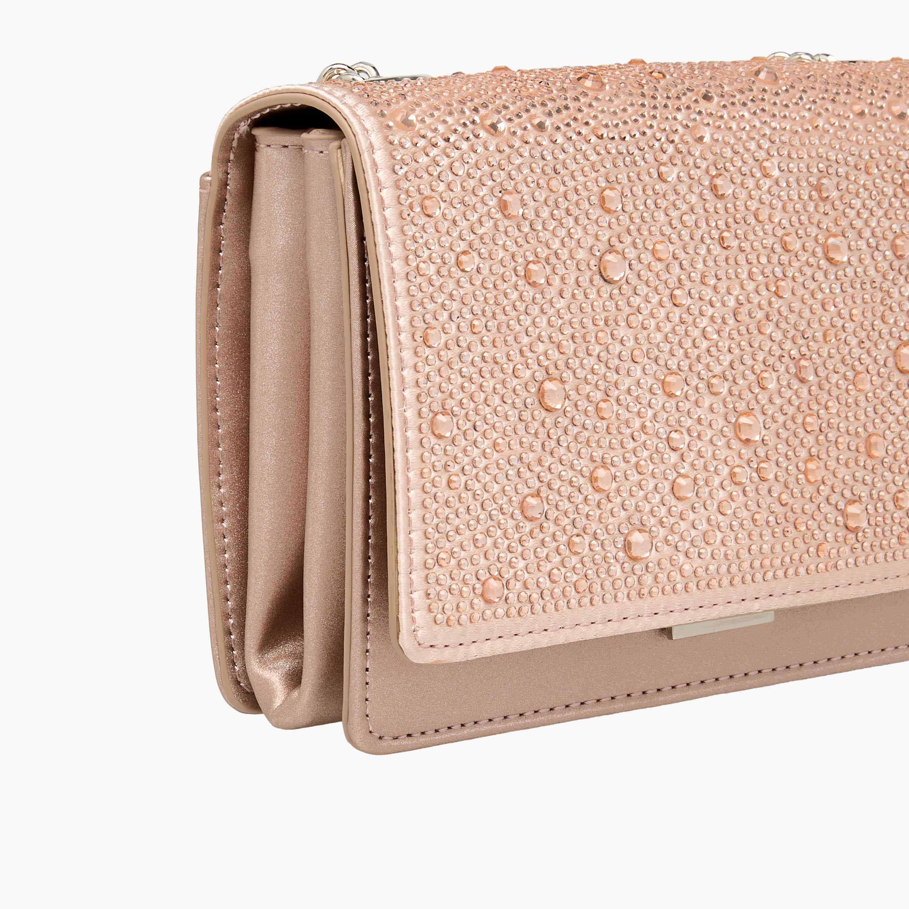 شنطة كروس بودي مزينة بحزام سلسلة من ستيف مادن-women-bagsandwallets-handbags-image-5