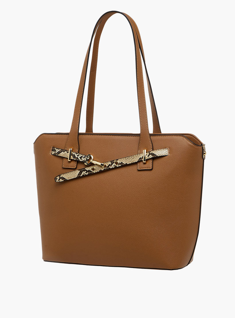 شنطة توتي بتفاصيل حزام حيوانات بارزة الملمس مع مقابض من ساشا-women-bagsandwallets-handbags-image-3
