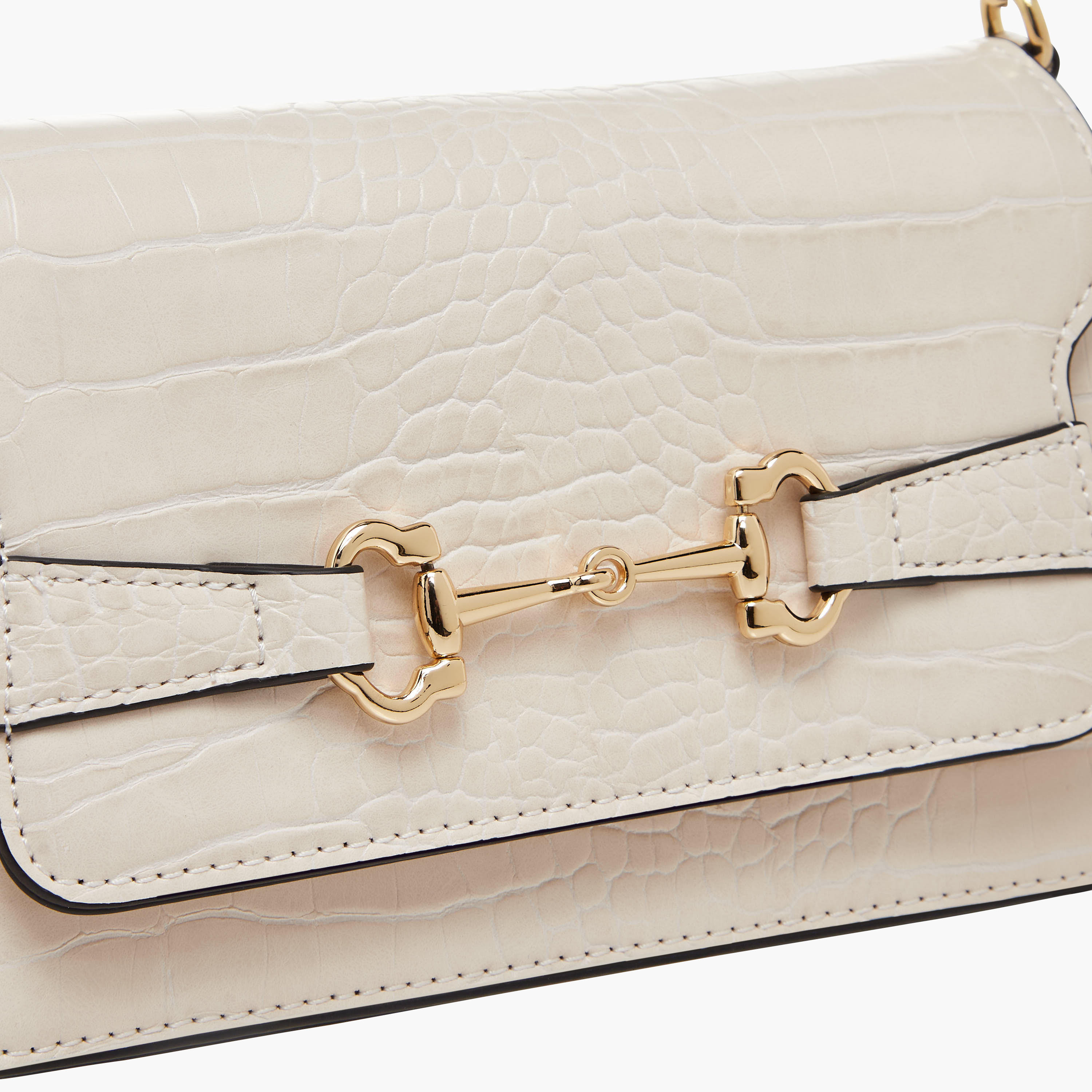 شنطة كروس بودي بملمس جلد حيوانات وحزام سلسلة من ساشا-women-bagsandwallets-handbags-image-5