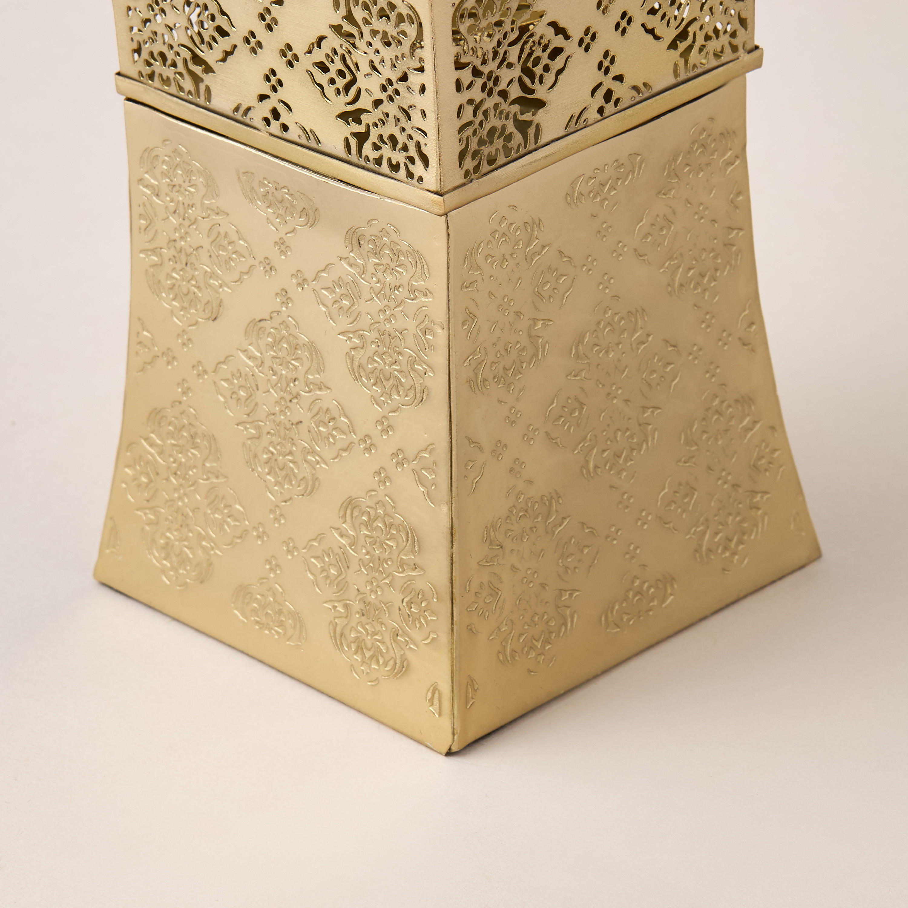 Arabic Design Metallic Incense Burner - 10x10x20 cm-household-homefragrance-burners-image-5