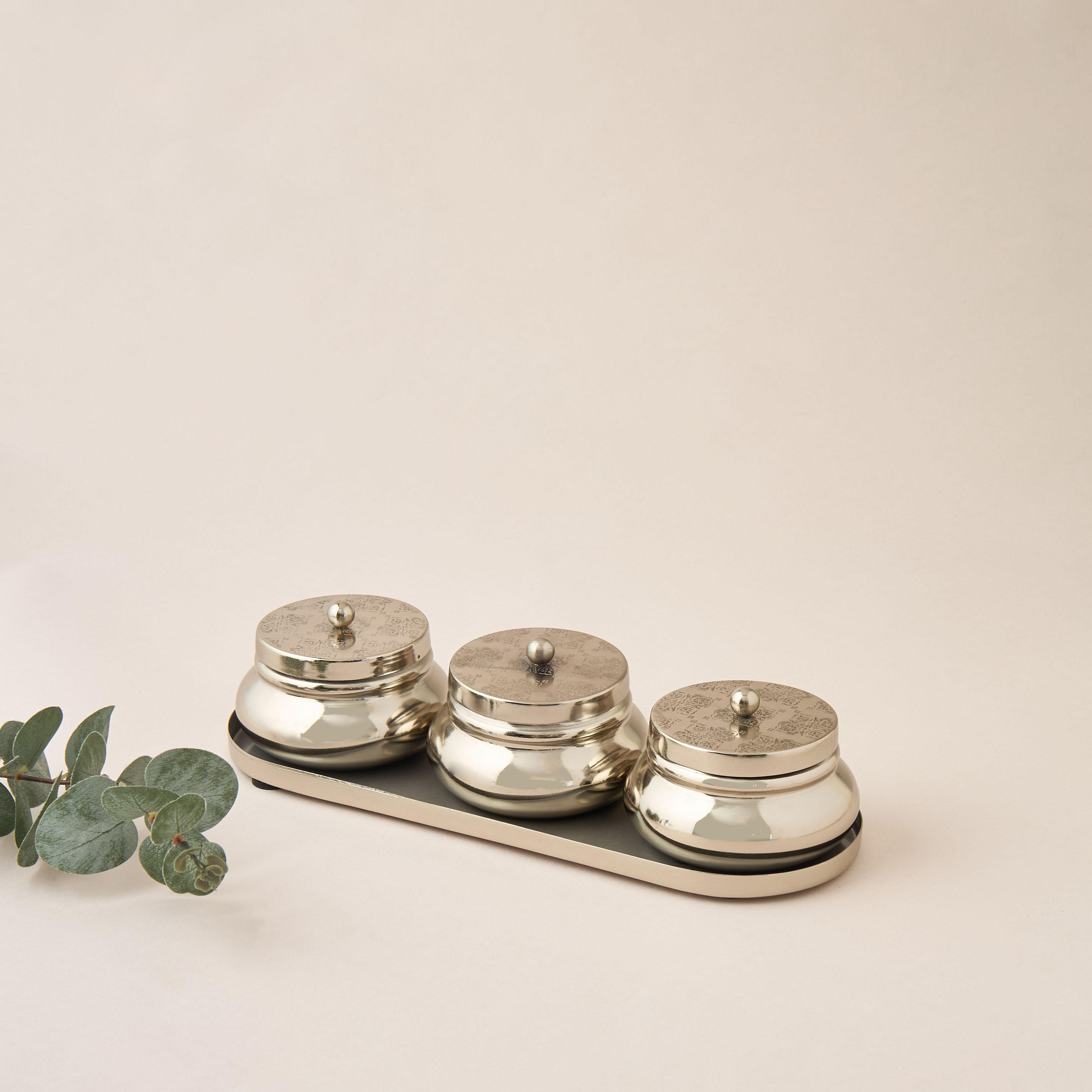 Arabic Embossed 4-Piece Spice Bowl and Tray Set-household-dining-dinnerware-bowls-image-1
