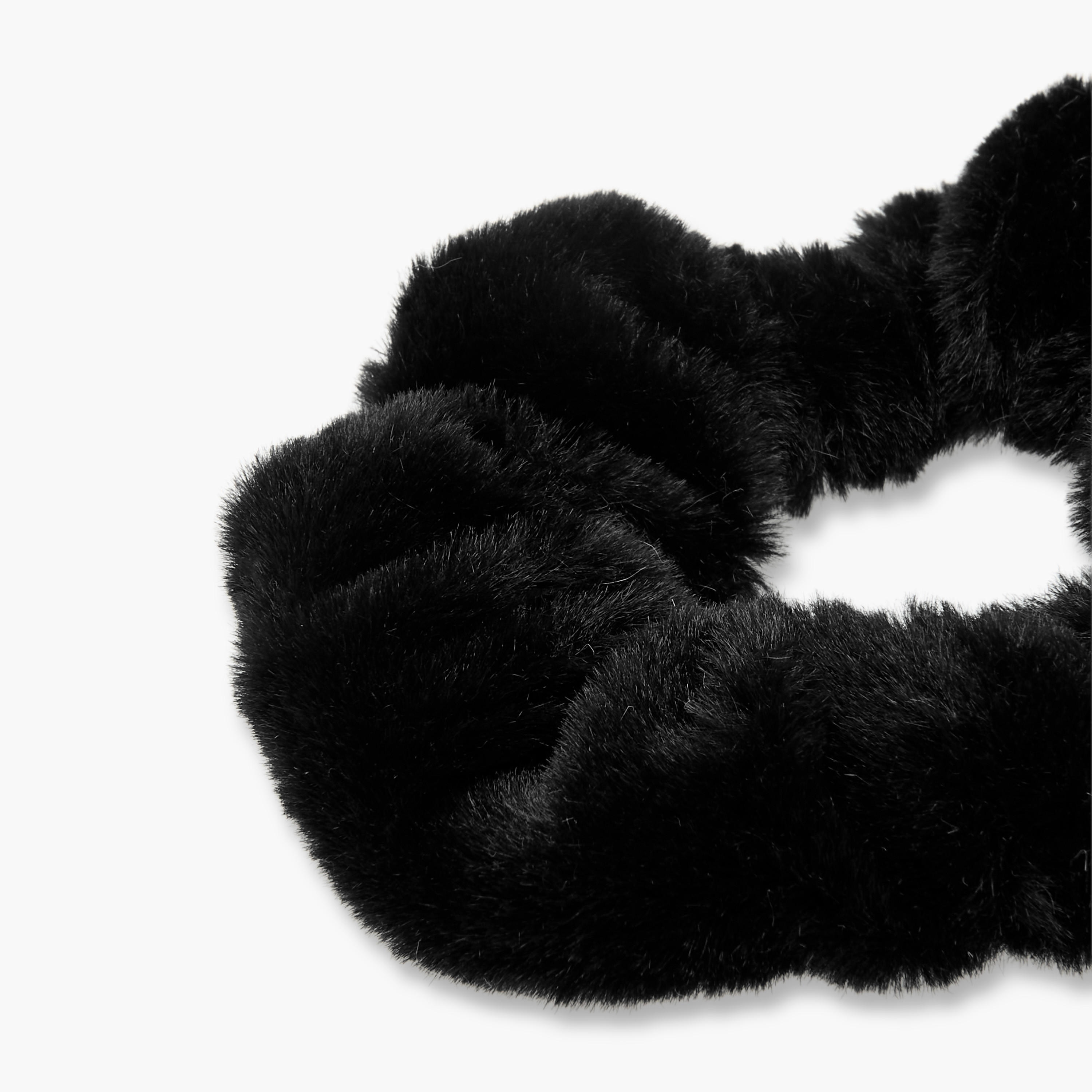 ربطات شعر فرو صناعي - طقم من 3 قطع-women-hairaccessories-scrunchies-image-4