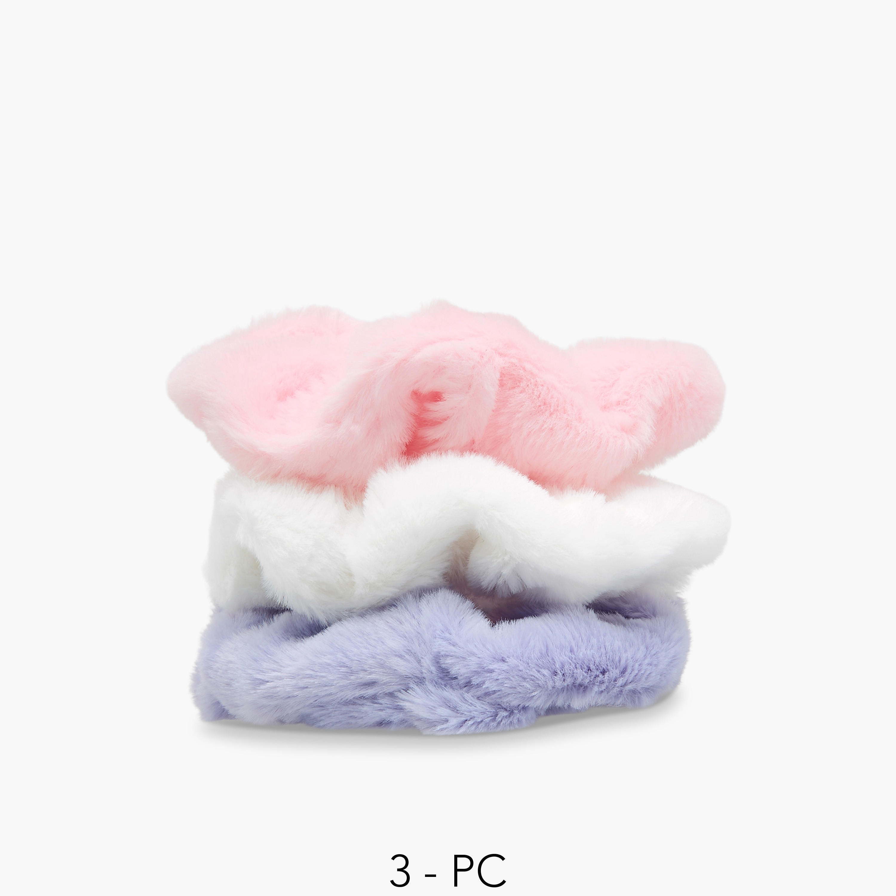 ربطات شعر فرو صناعي - طقم من 3 قطع-women-hairaccessories-scrunchies-image-1