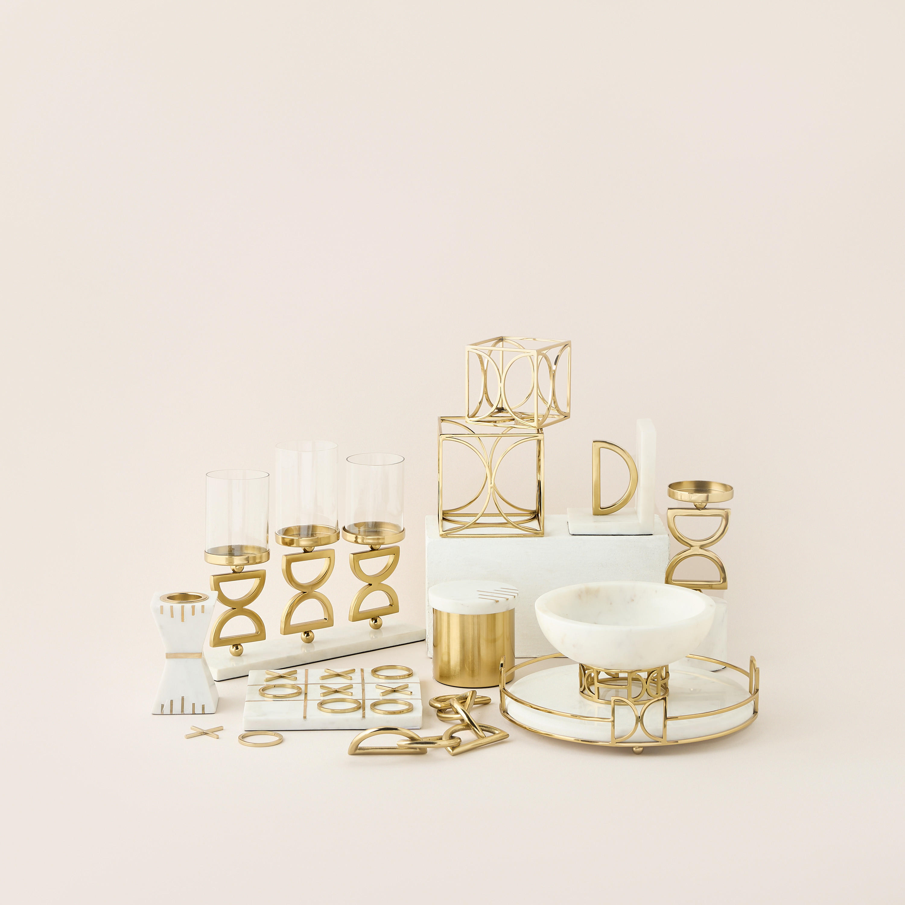 Gia Como 3-Pillar Candleholder - 18 cms-household-decor-candleholdersandlanterns-image-6