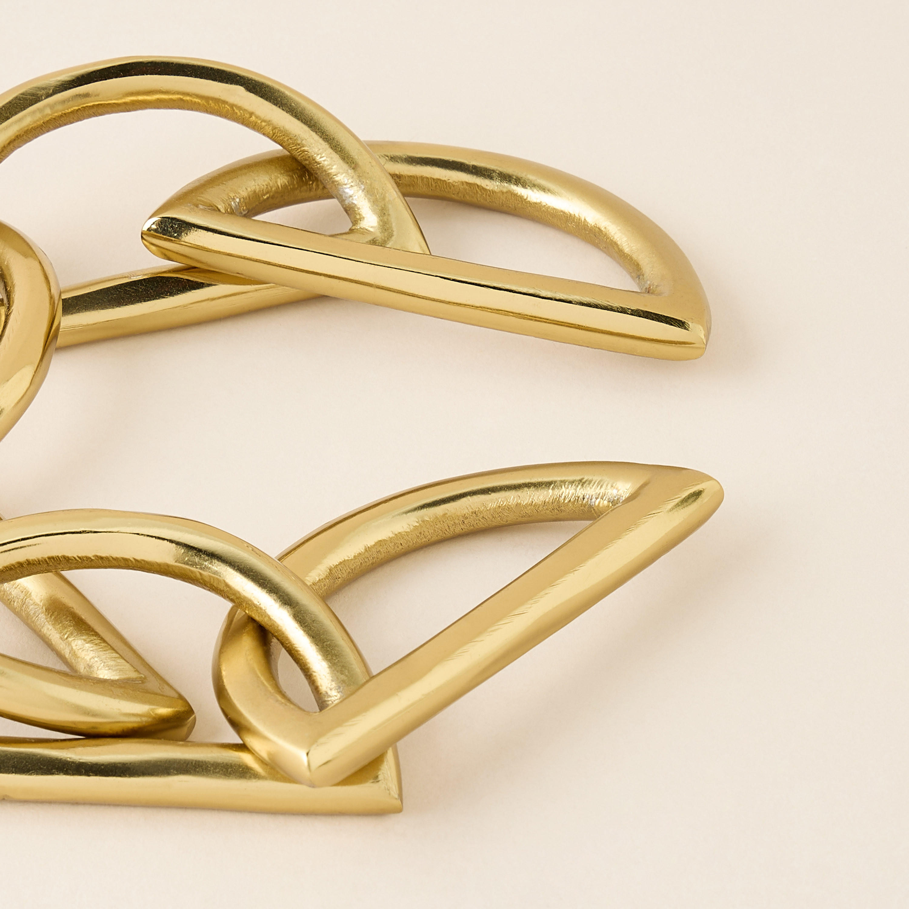 Gia Como Chain Link Decorative Showpiece-household-decor-decorativeobjectsandsculptures-image-5