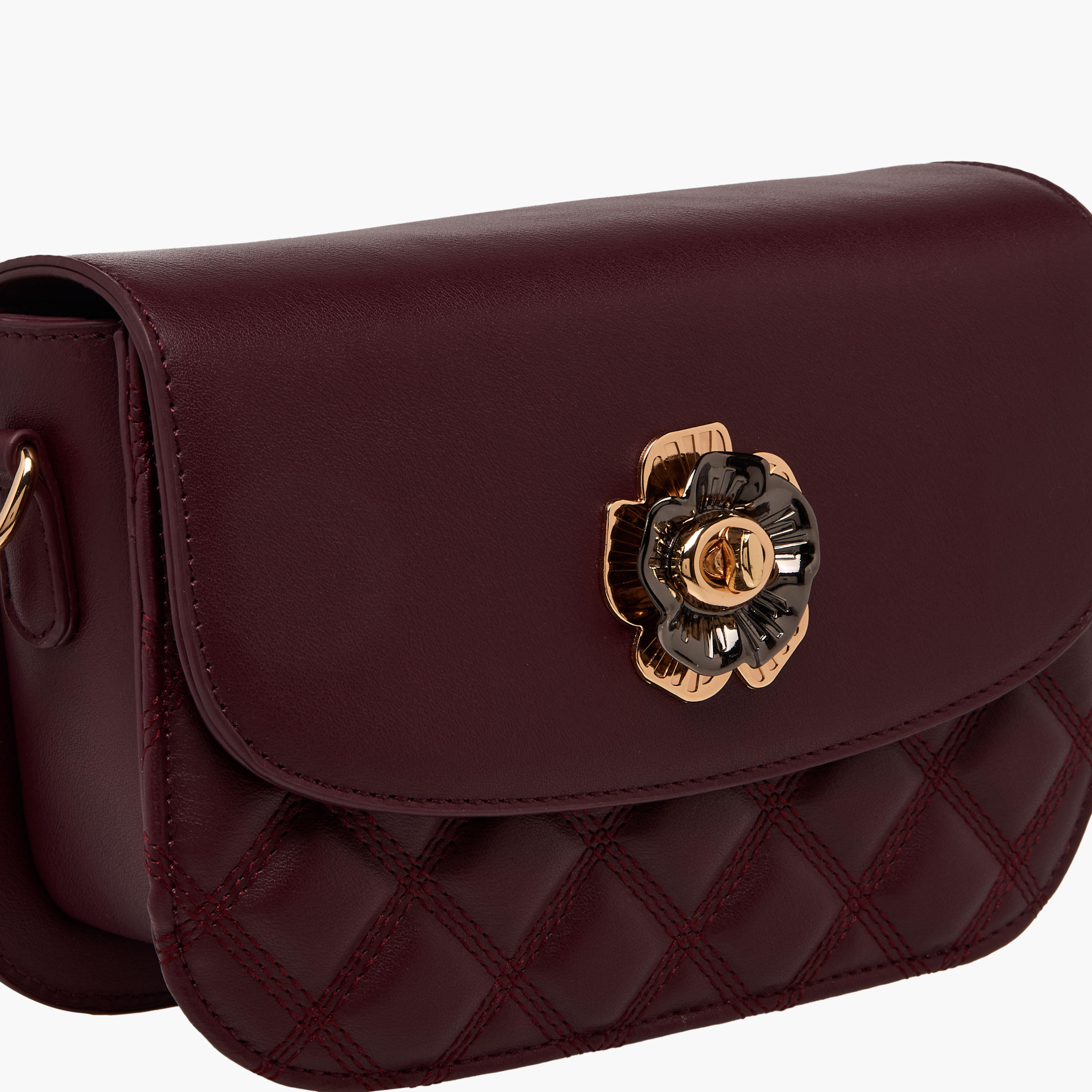 شنطة كروس بودي مبطنة بزينة معدنية وحزام سلسلة آر إس إف من ساشا-women-bagsandwallets-handbags-image-5