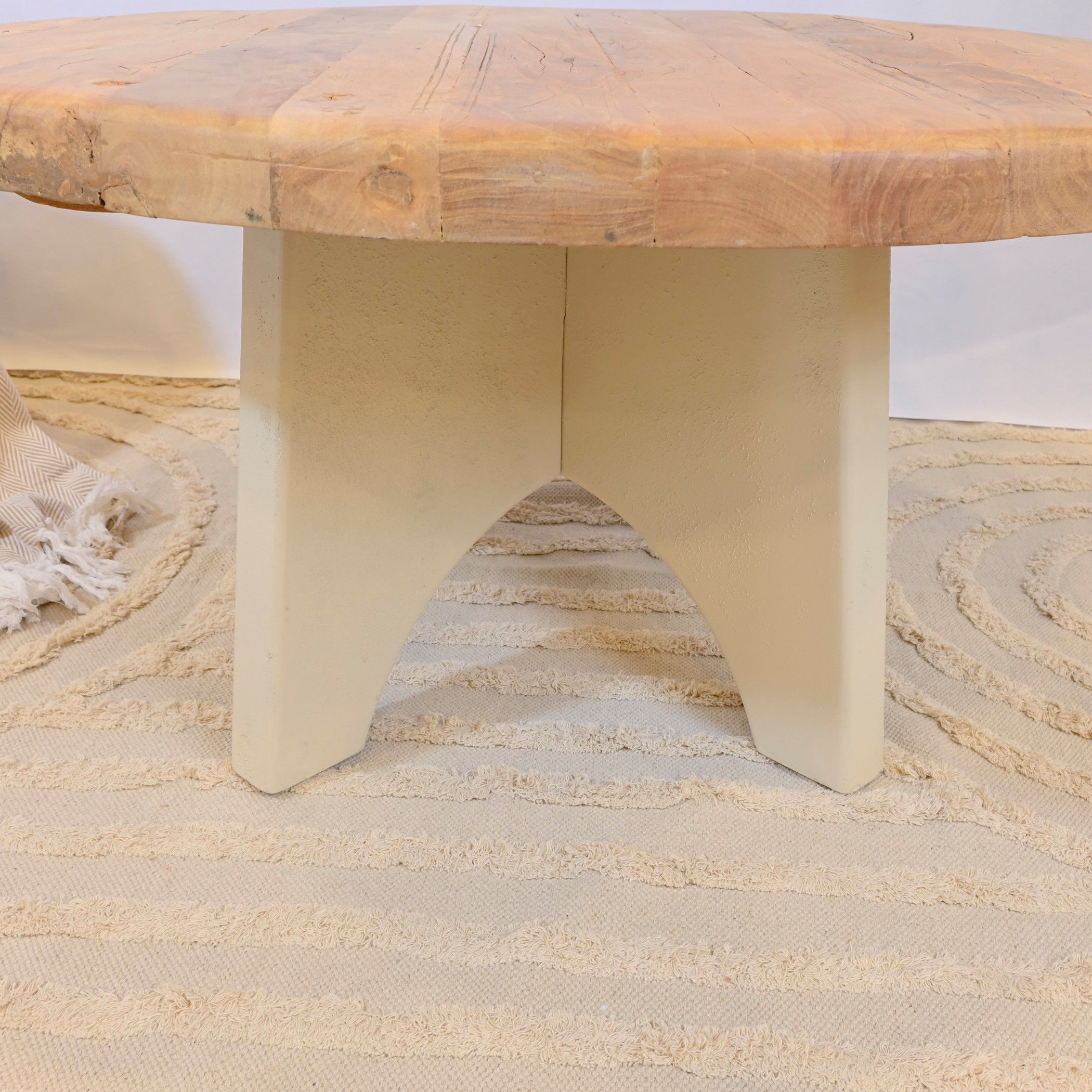 طاولة قهوة بسطح خشب صنعت بواسطة لايف ستايل-furniture-livingroom-coffeetables-image-4