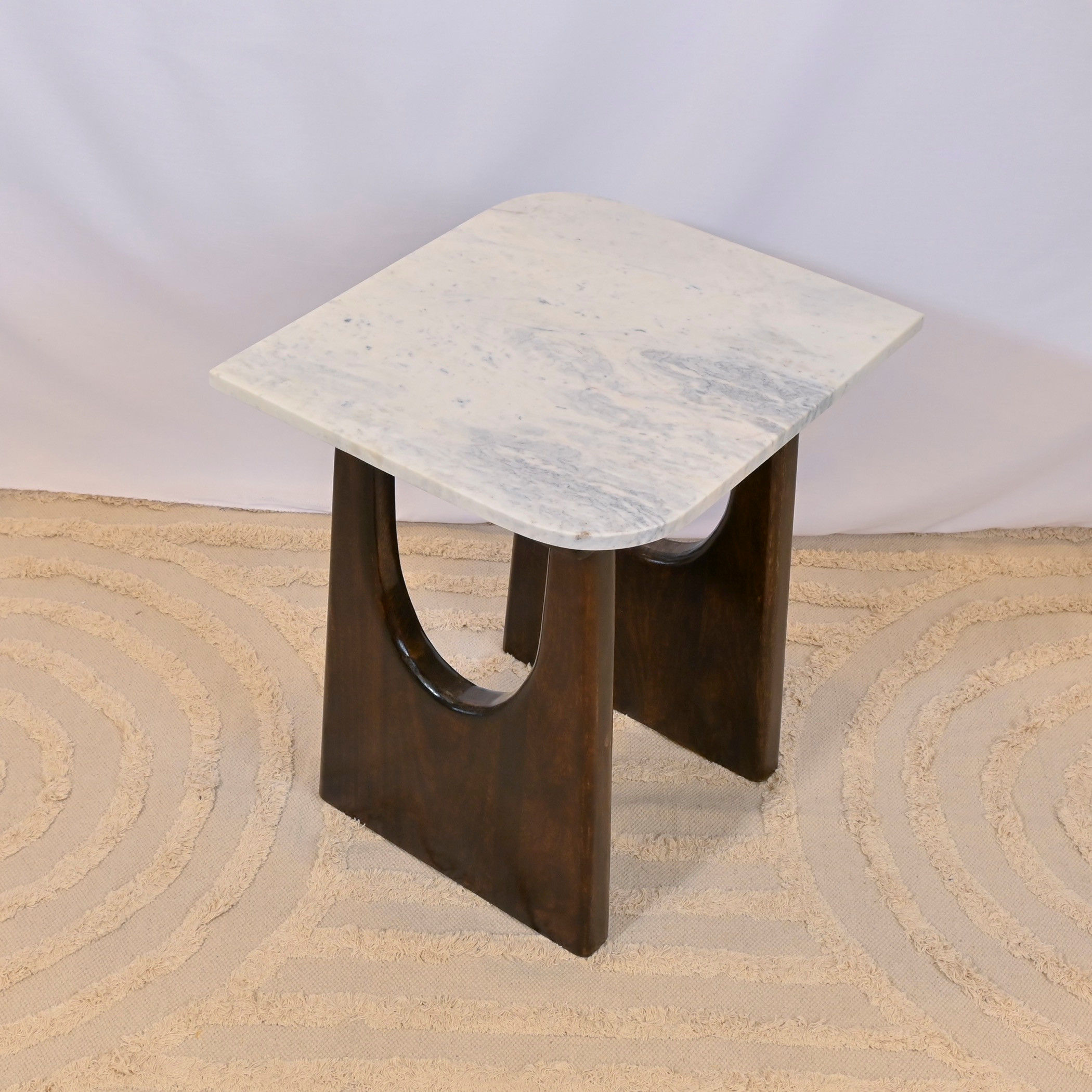 طاولة زينة بسطح رخام صنعت بواسطة لايف ستايل-furniture-livingroom-sideandendtables-image-3