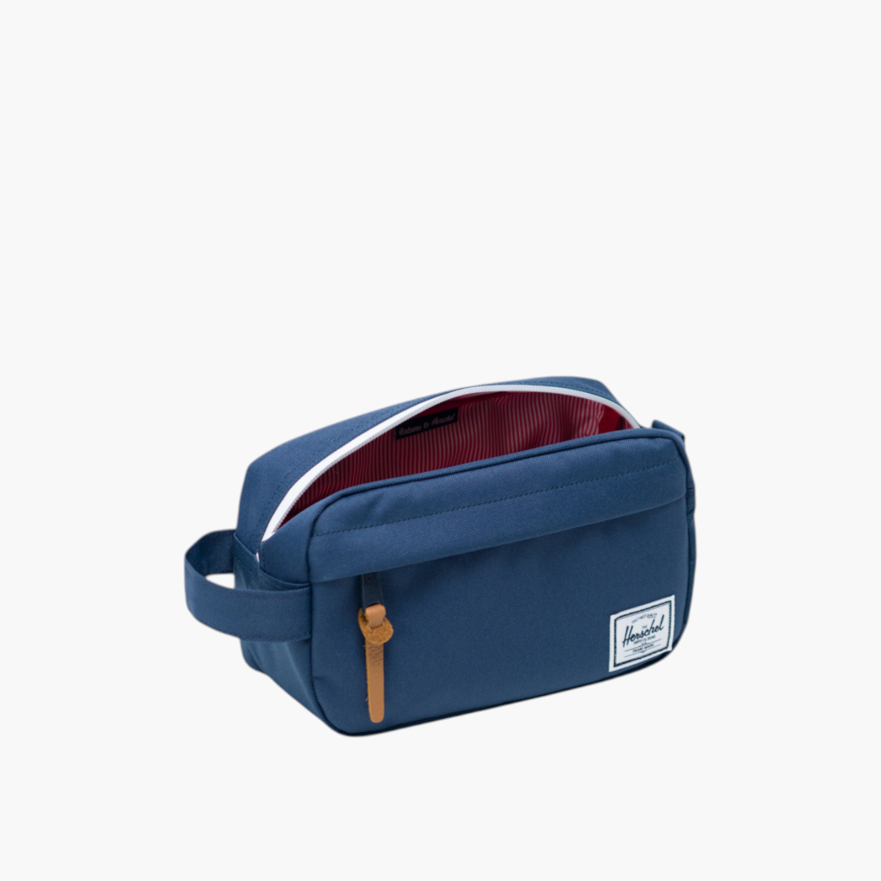 Herschel Supply Co Solid Pouch with Zip Closure-women-watchesandjewellery-jewellery-storage-image-3