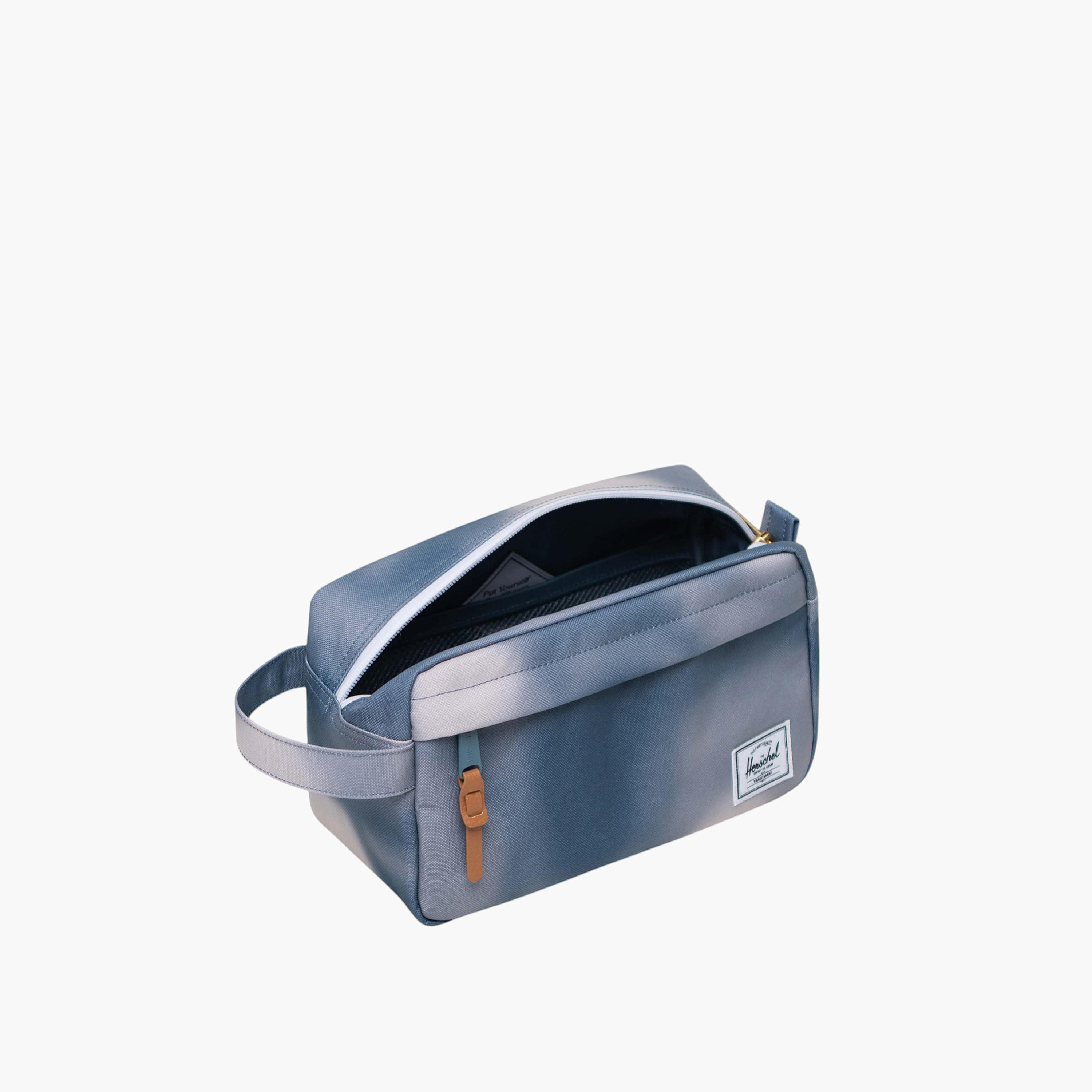 Herschel Supply Co Printed Travel Pouch with Zip Closure-women-watchesandjewellery-jewellery-storage-image-3
