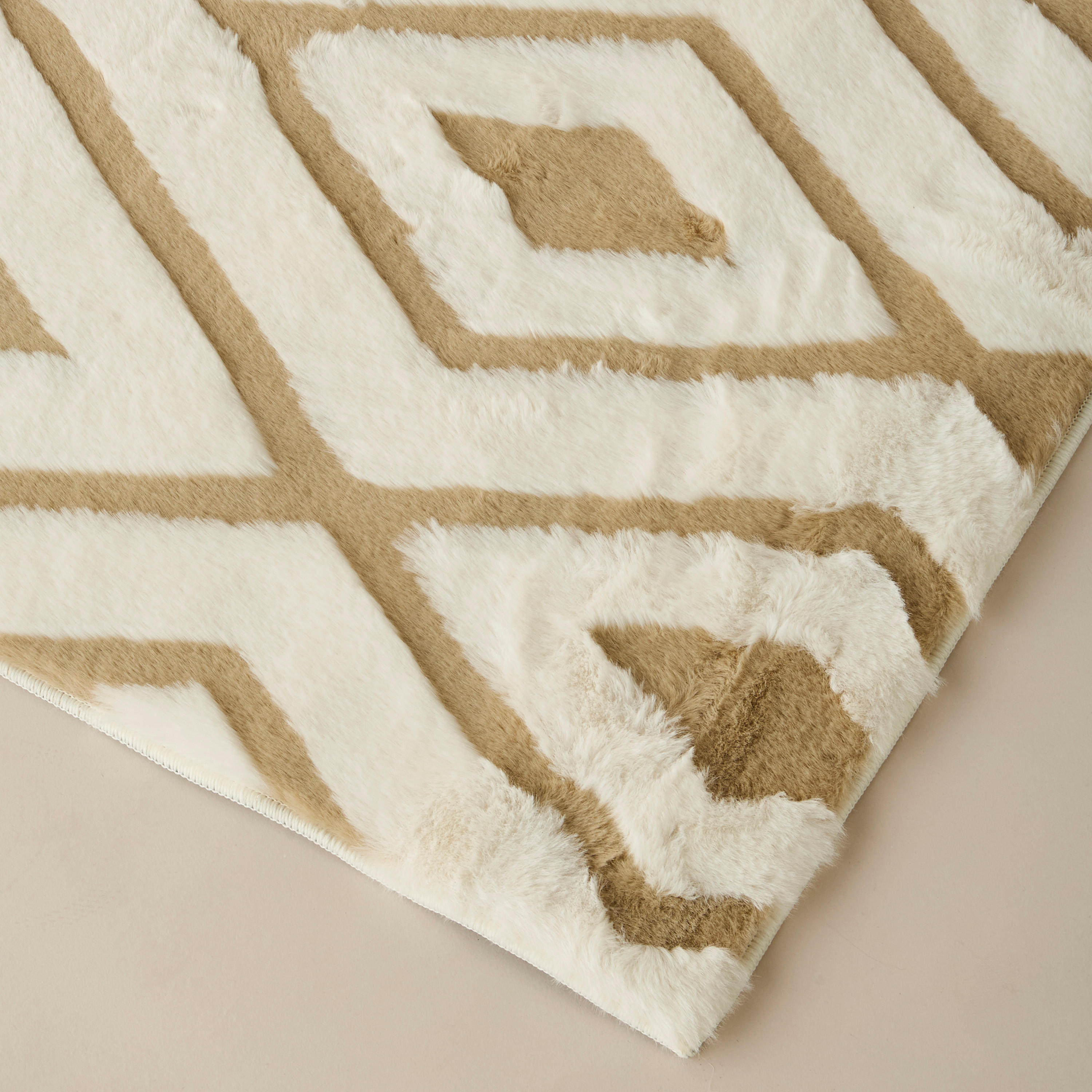 Jacquard Faux Fur Rug - 80x150 cms-household-rugsandcarpets-rugs-image-3