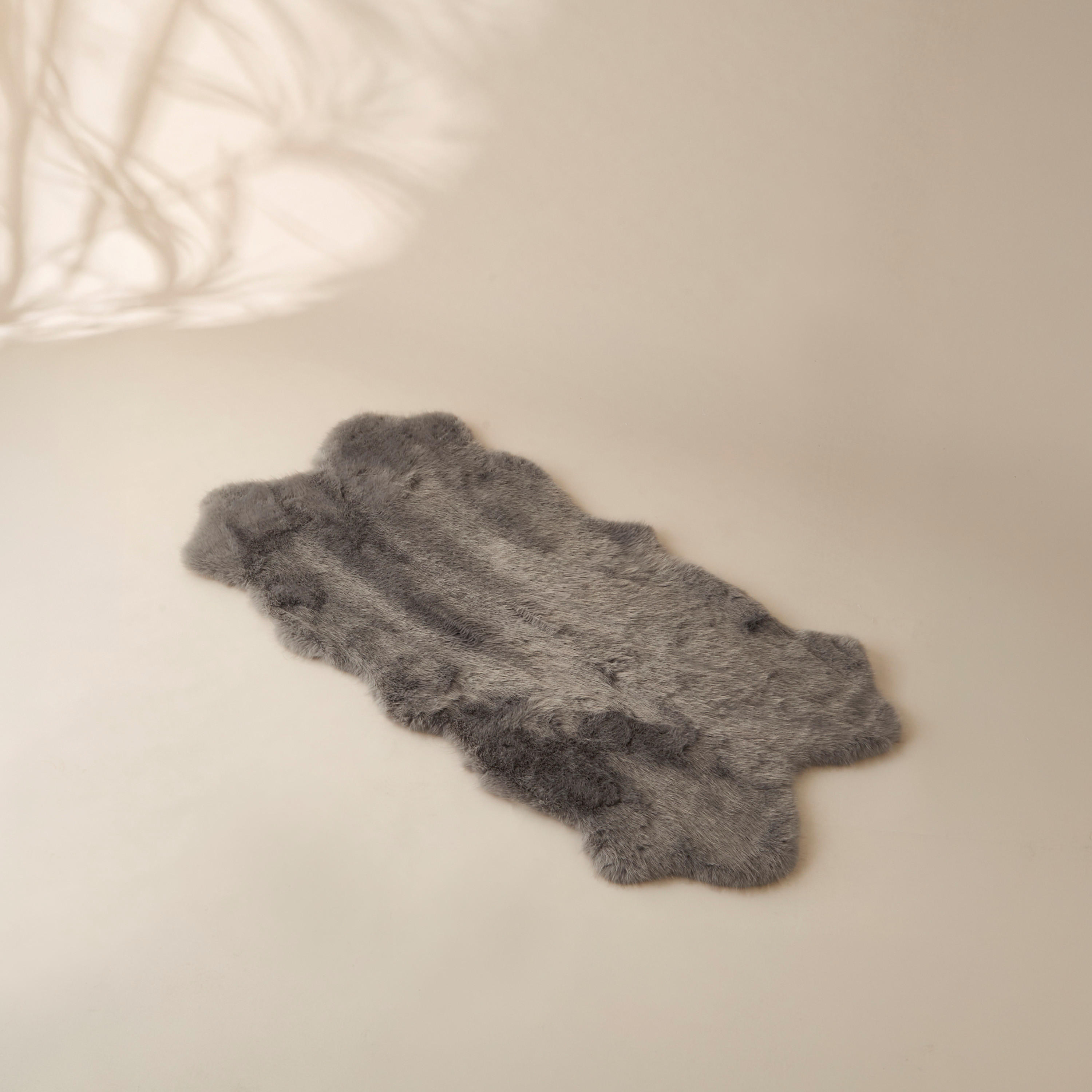 Faux Fur Rug - 90x165 cms-household-rugsandcarpets-rugs-image-1
