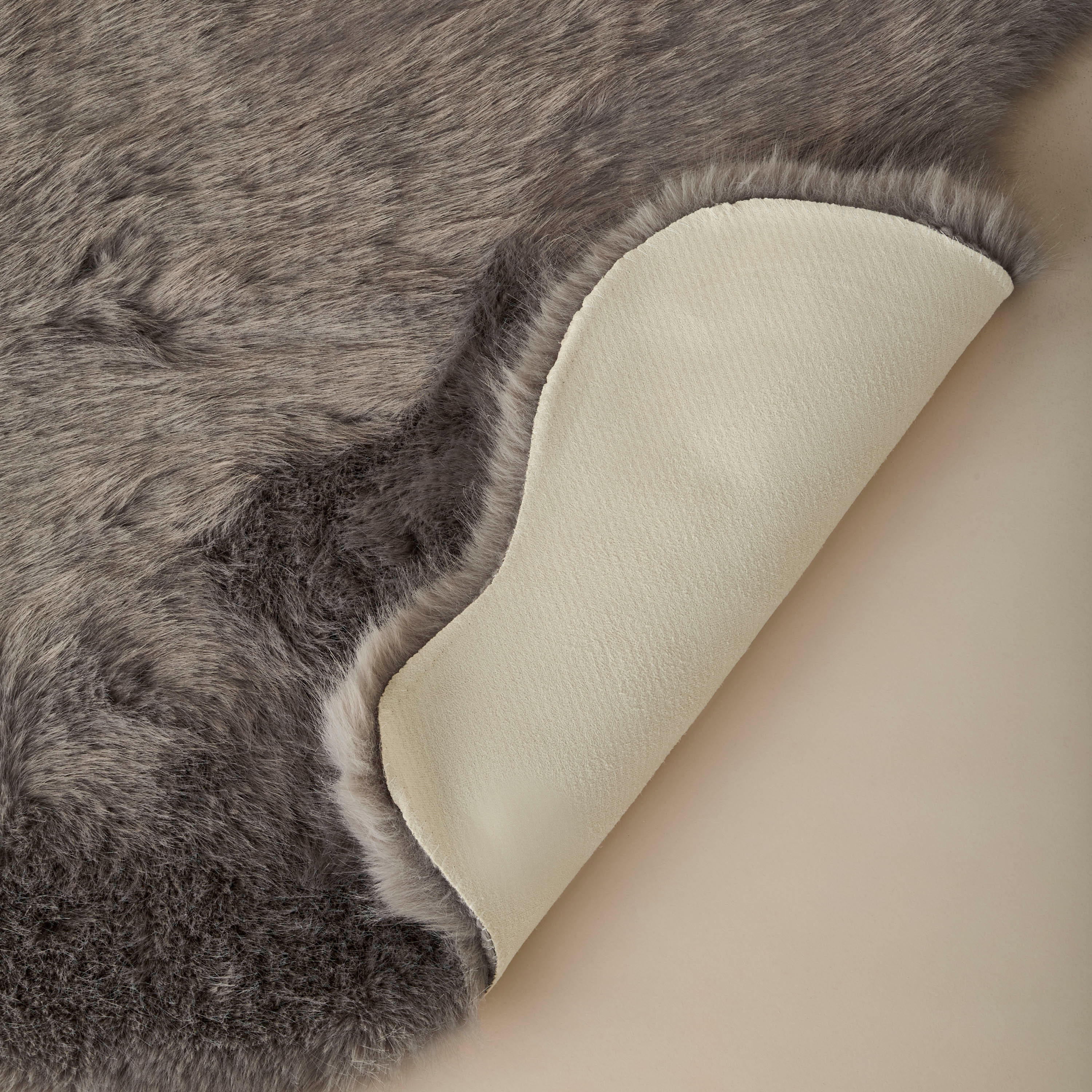Faux Fur Rug - 90x165 cms-household-rugsandcarpets-rugs-image-4