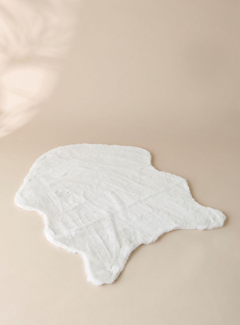 Faux Fur Rug - 90x120 cms-household-rugsandcarpets-rugs-image-1